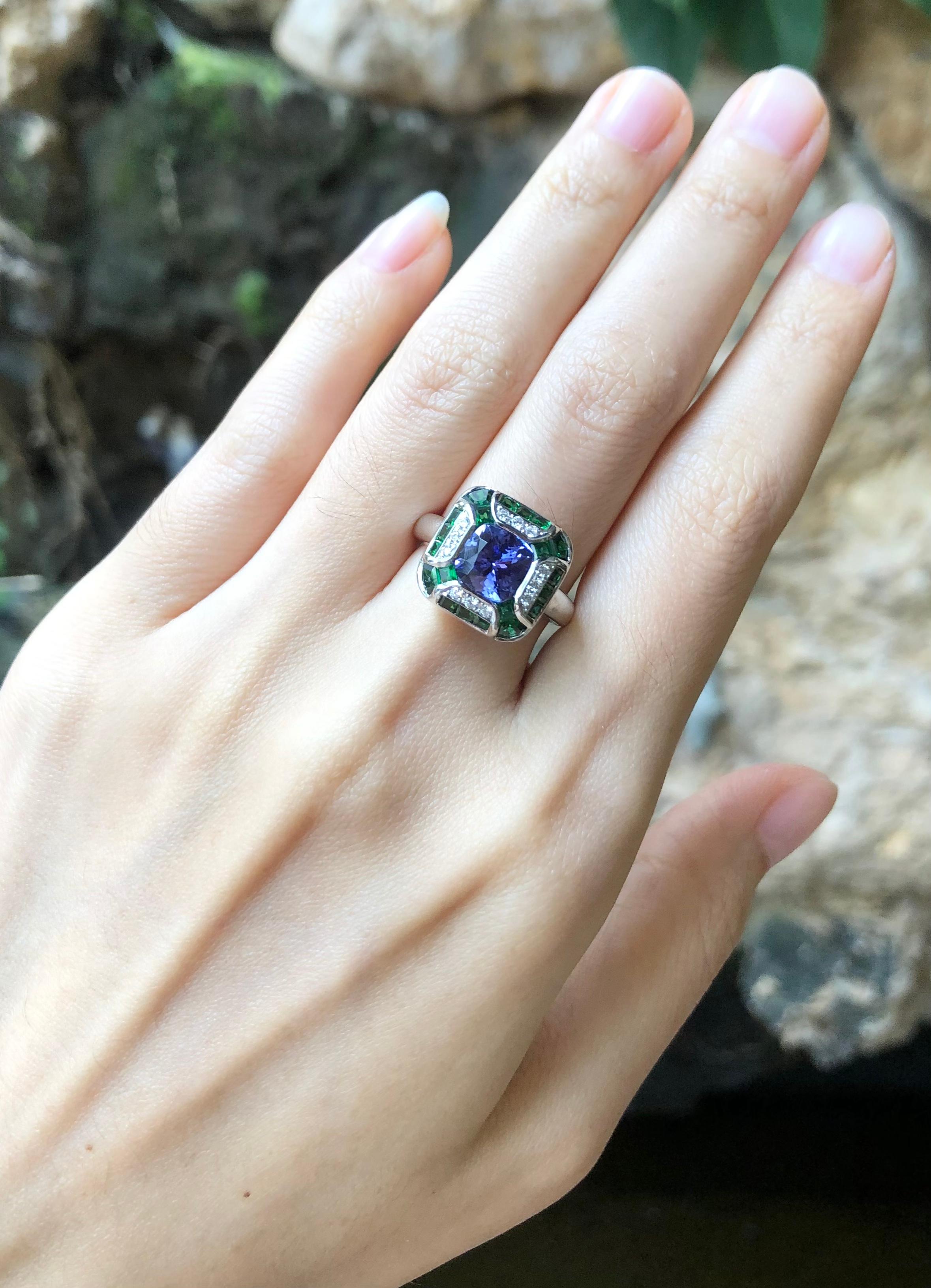 Mixed Cut Tanzanite with Tsavorite and Diamond Ring Set in 18 Karat White Gold Settings For Sale