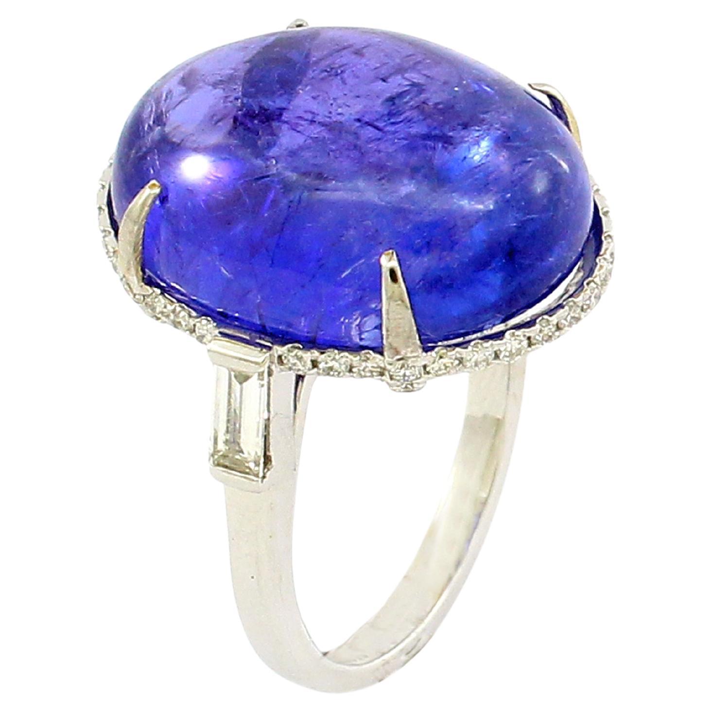 Tansanit mit weißem Diamant Ring aus 18k Gold
