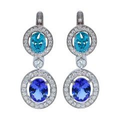 Boucles d'oreilles en or blanc 18 carats avec tanzanite, zircon et diamant