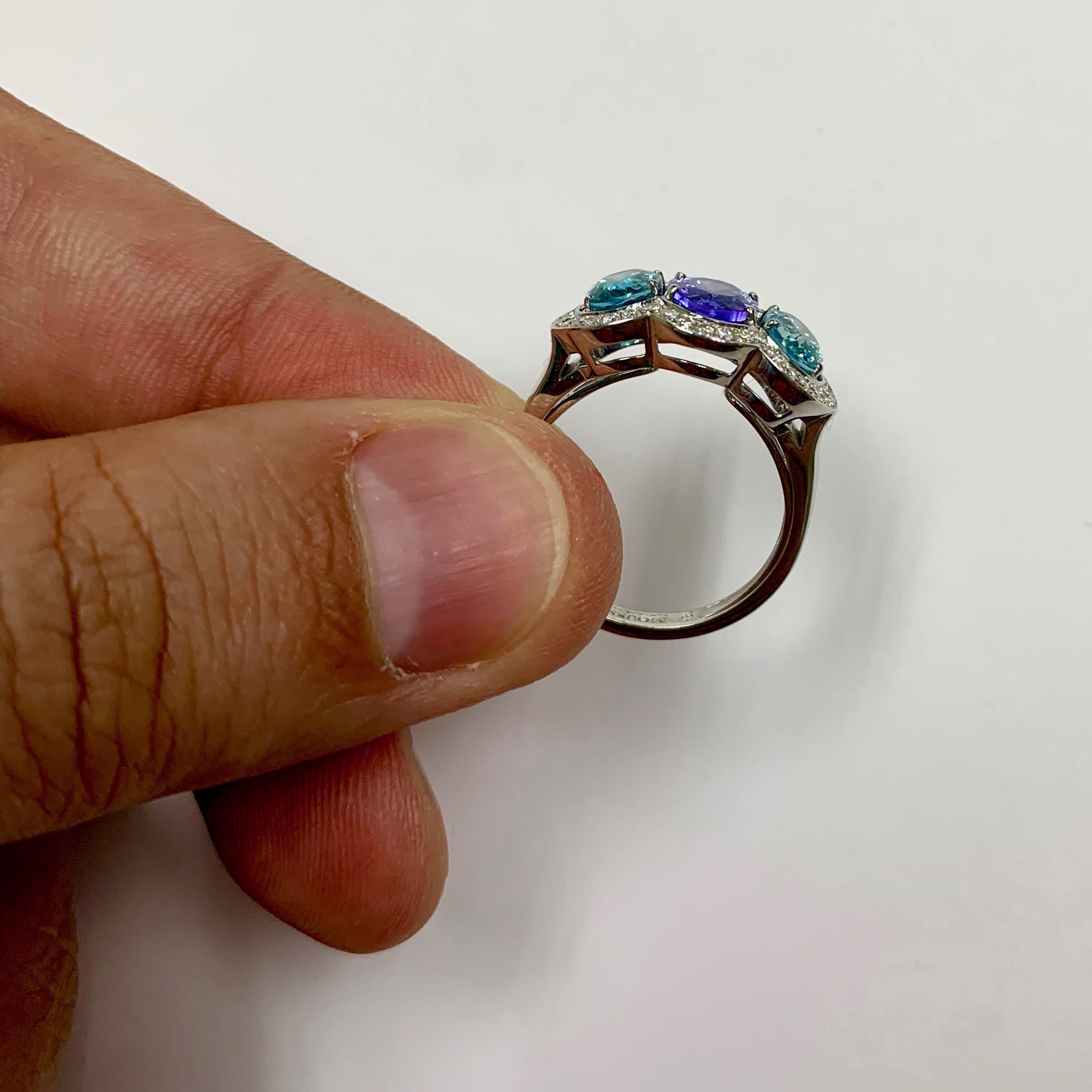 Tanzanite Zircon Diamond 18 Karat White Gold Ring In New Condition For Sale In Bangkok, TH