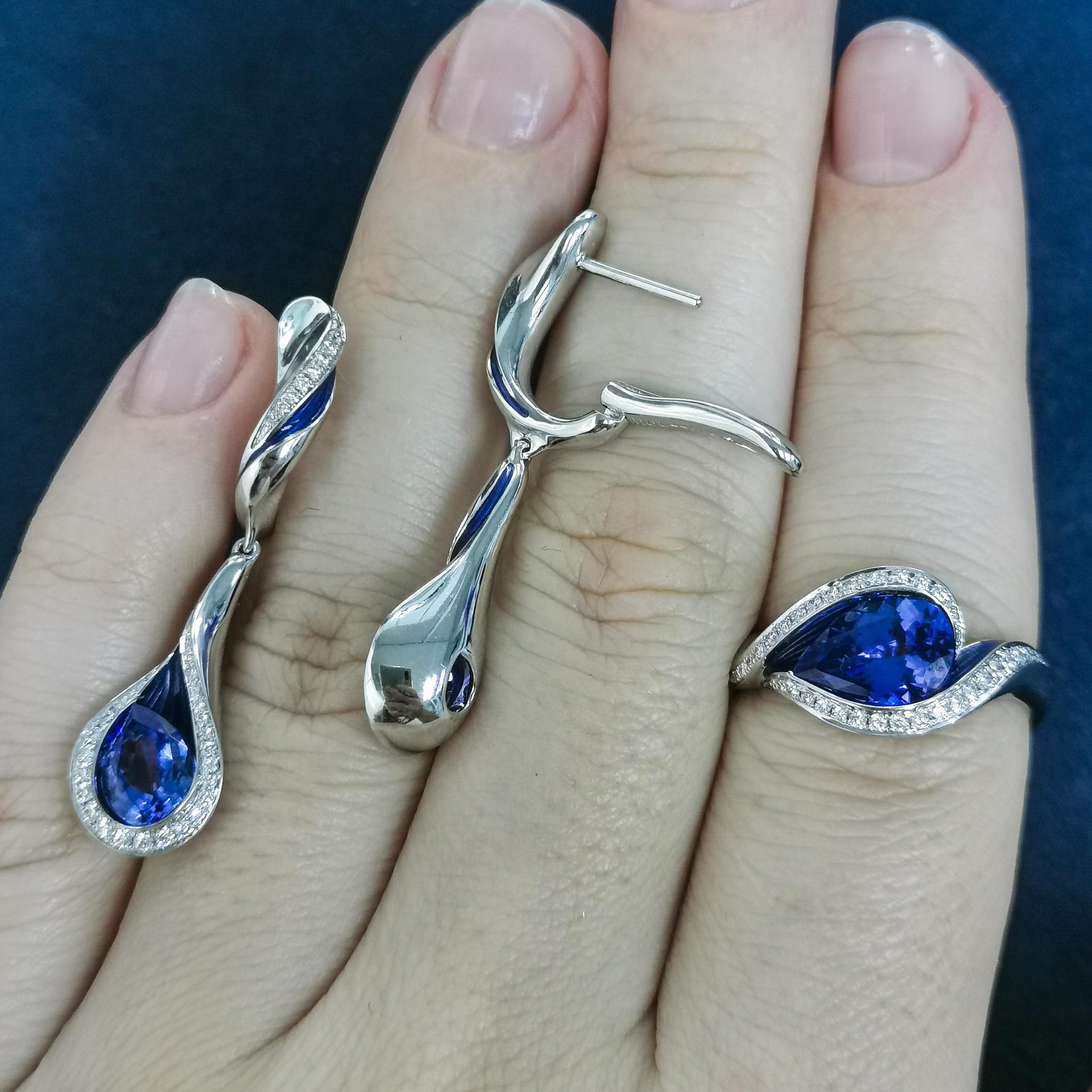 Tanzanites Diamonds Enamel 18 Karat White Gold Melted Colors Suite In New Condition For Sale In Bangkok, TH