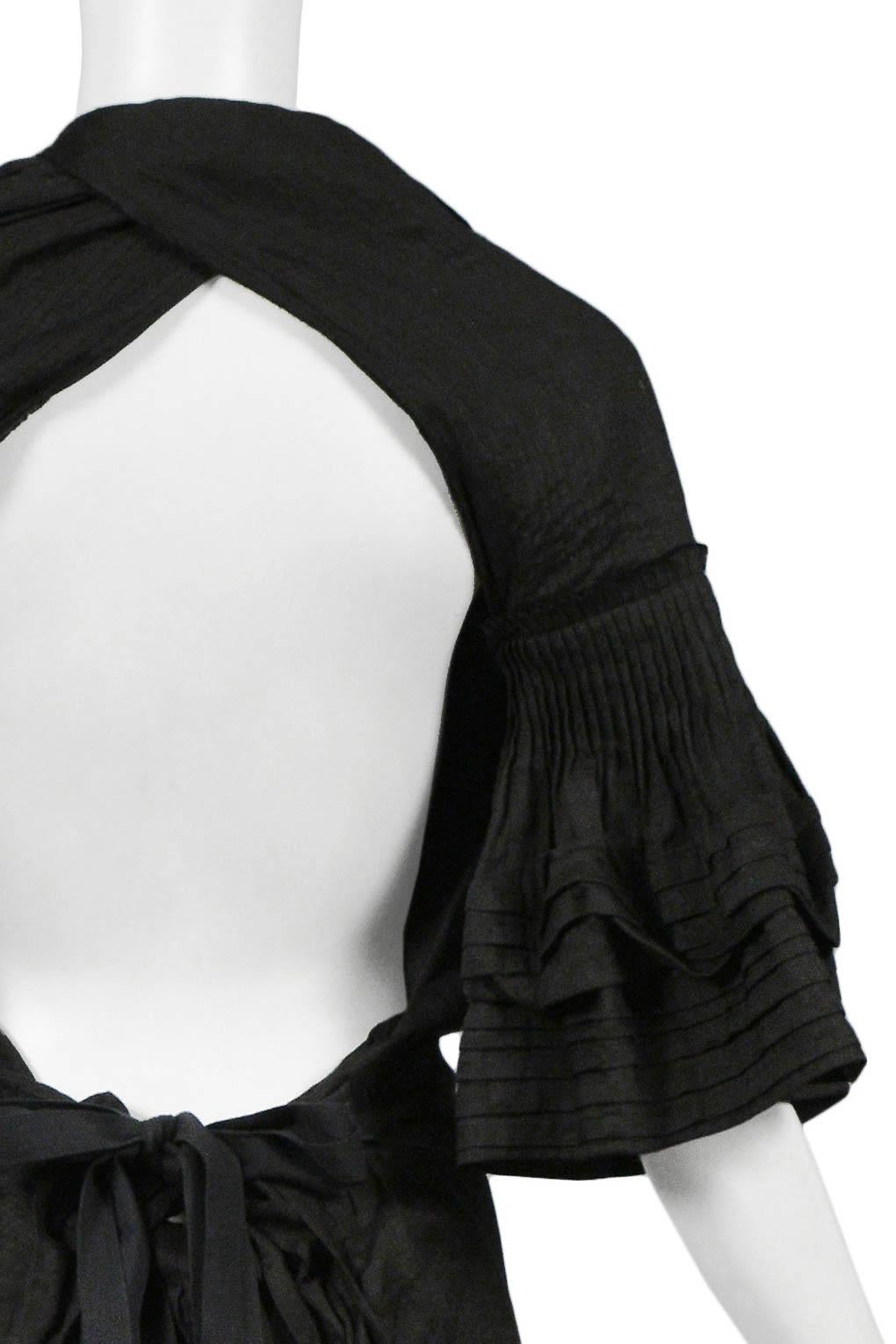 Tao By Comme Des Garcons - Tuta a pieghe in lino nero 2007 In condizioni ottime in vendita a Los Angeles, CA