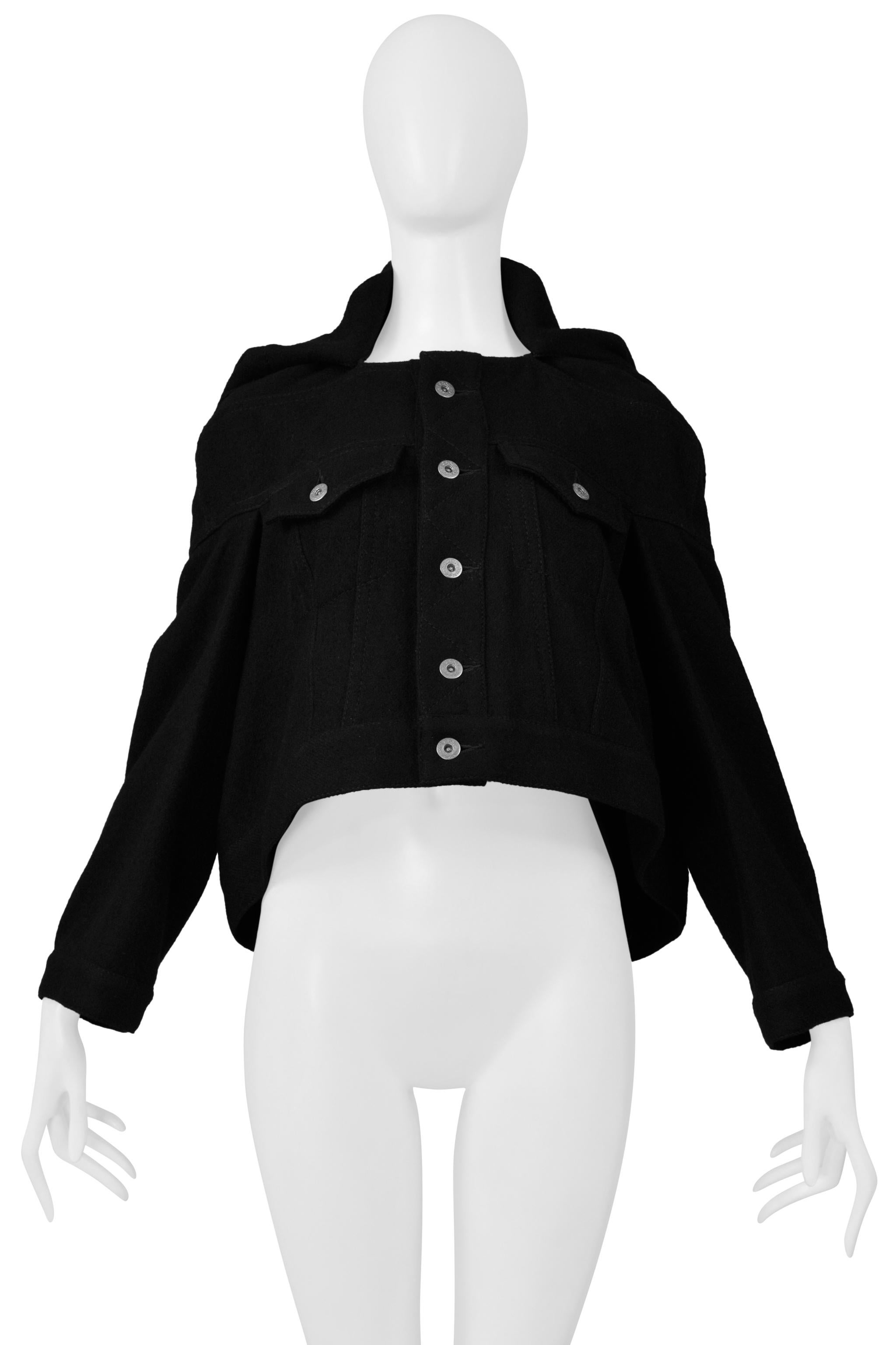 Tao For Comme Des Garcons Schwarze Wolljacke mit Fronttaschen und riesiger Kapuze 2010 im Angebot 2