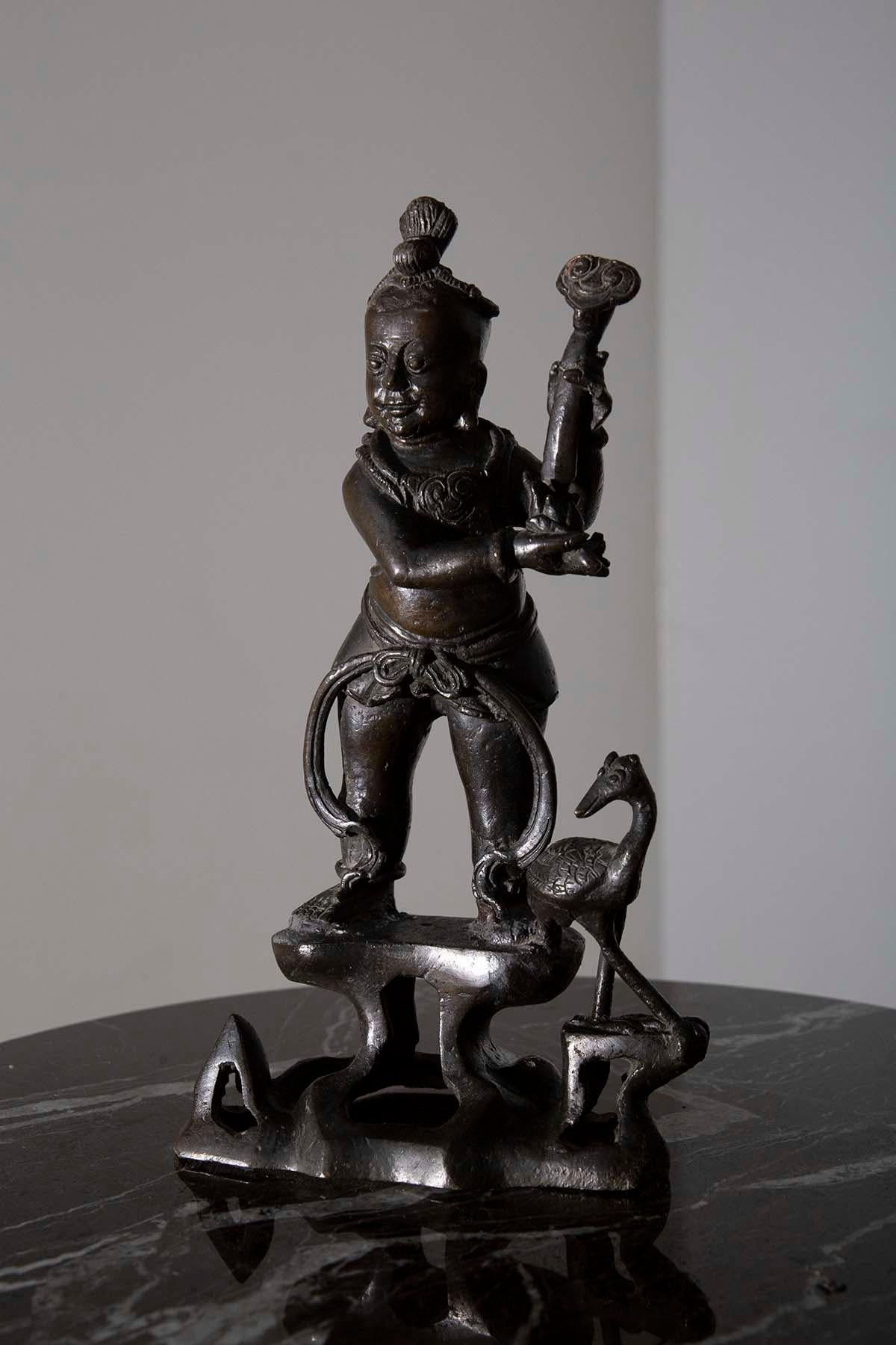 Chinois Figure taoïste en bronze Chine, dynastie Ming, XVIe siècle en vente