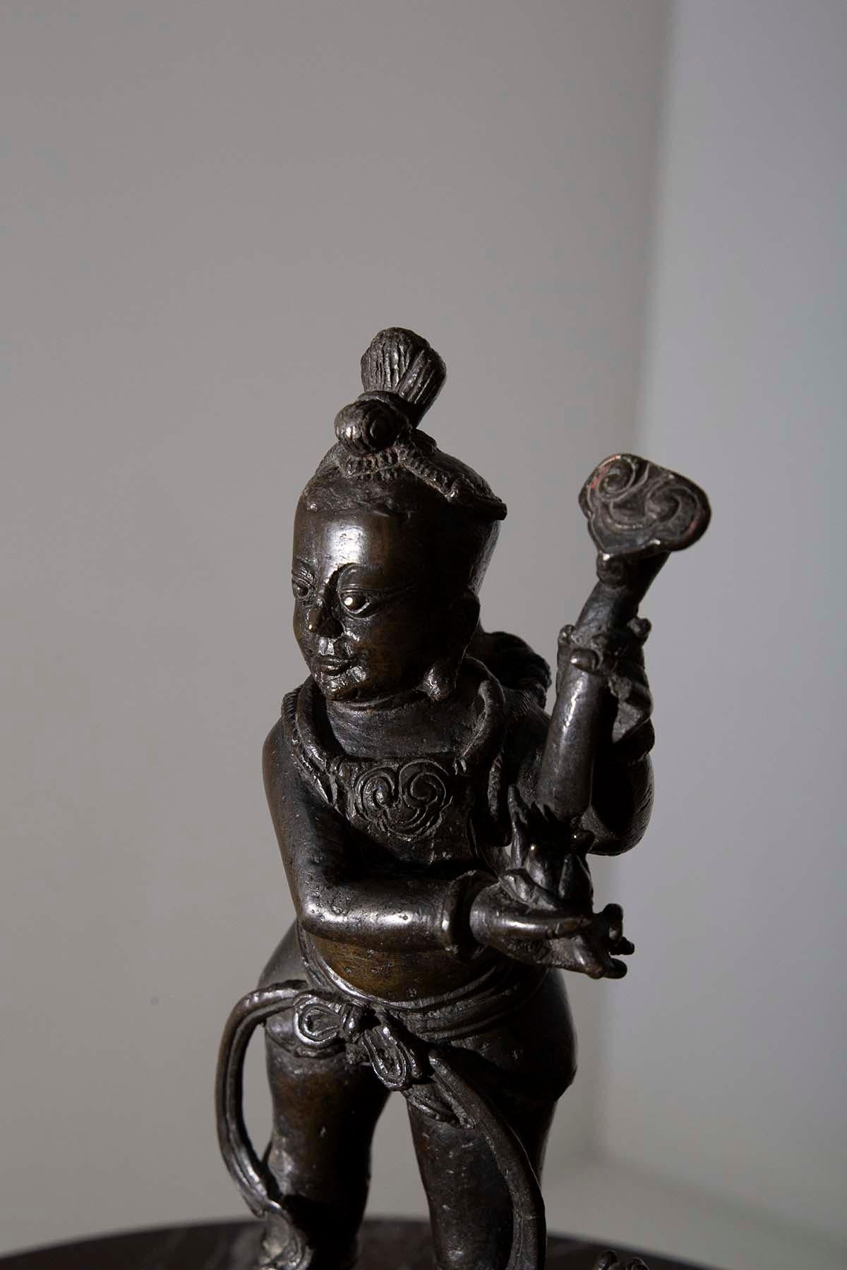 Figure taoïste en bronze Chine, dynastie Ming, XVIe siècle en vente 1