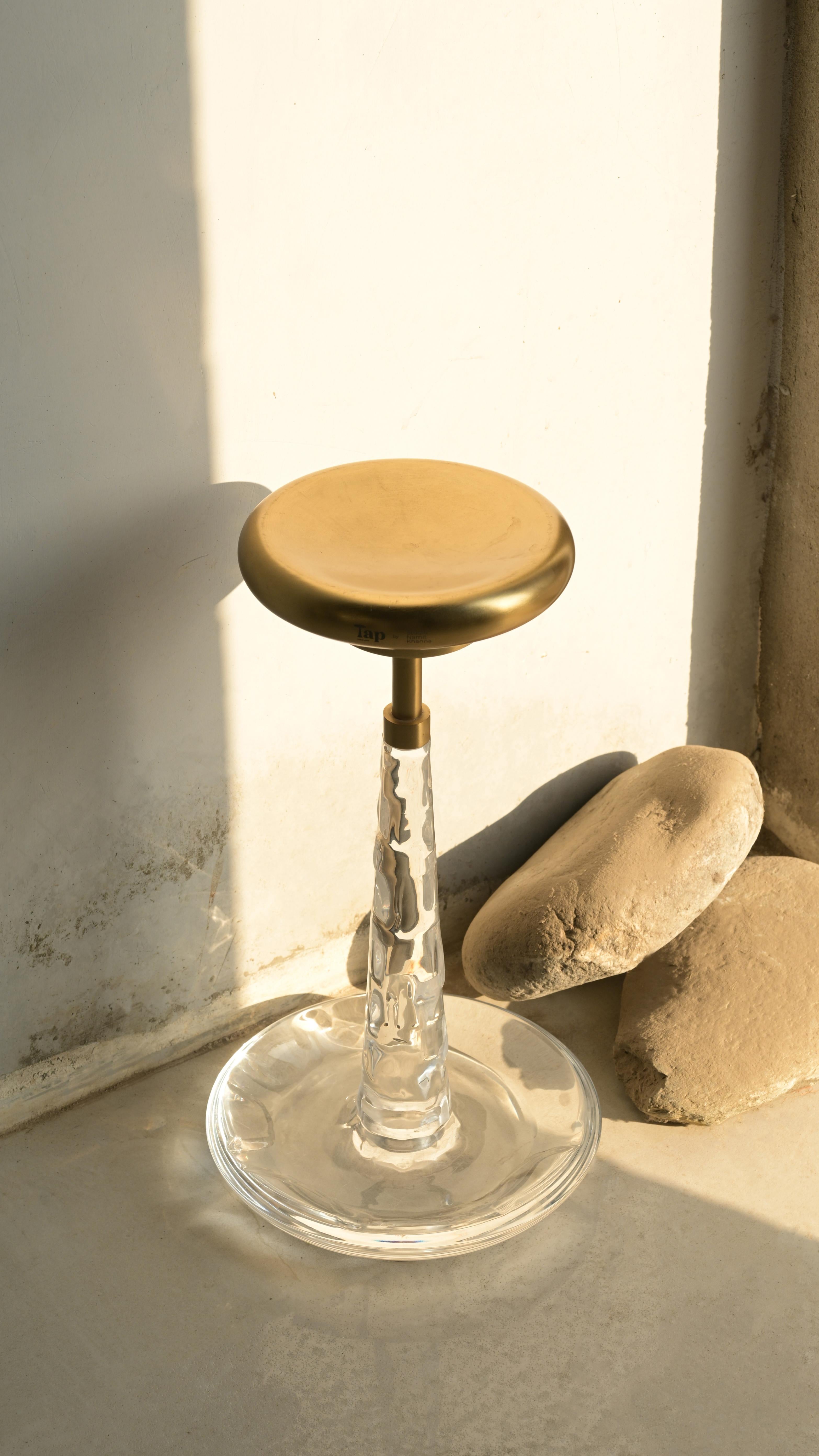 Lampe à poser portable Tap par Studio Namit Khanna en vente 5