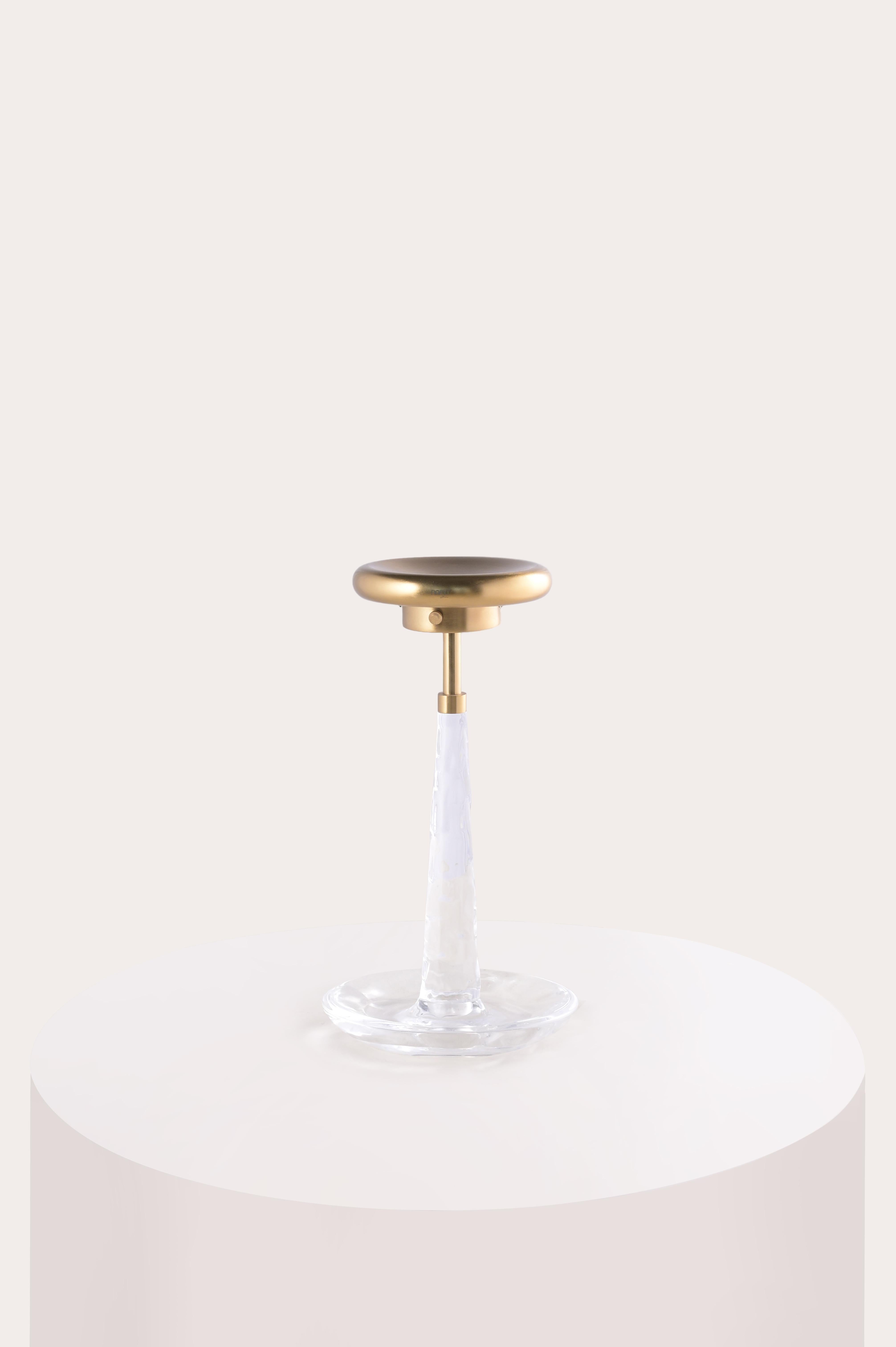 Indien Lampe à poser portable Tap par Studio Namit Khanna en vente