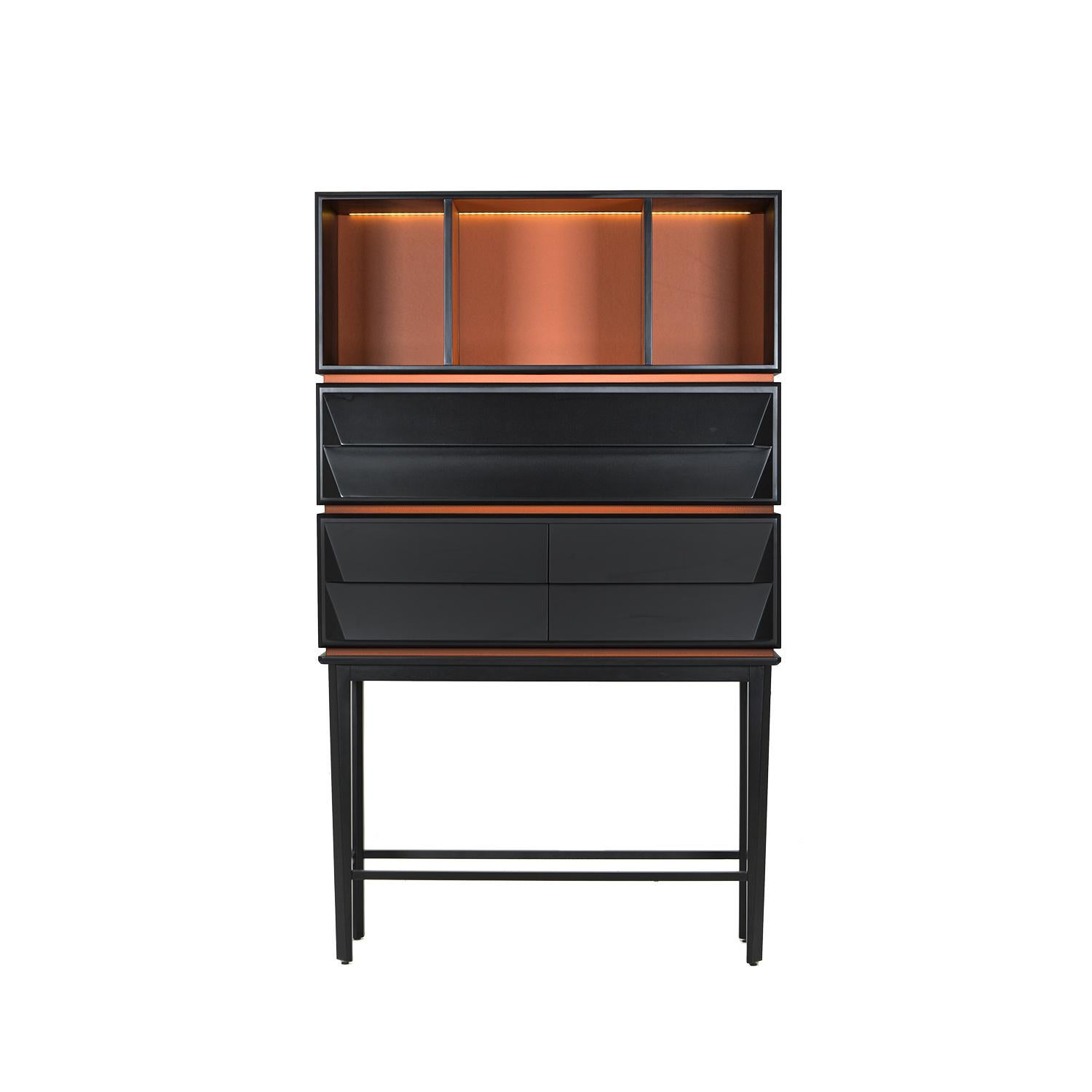 Made of three different modules, each one has a different function to serve the user in the best possible way. This modern cabinet will showcase your collection of liquor in an outstanding way that you can choose to light up or not.