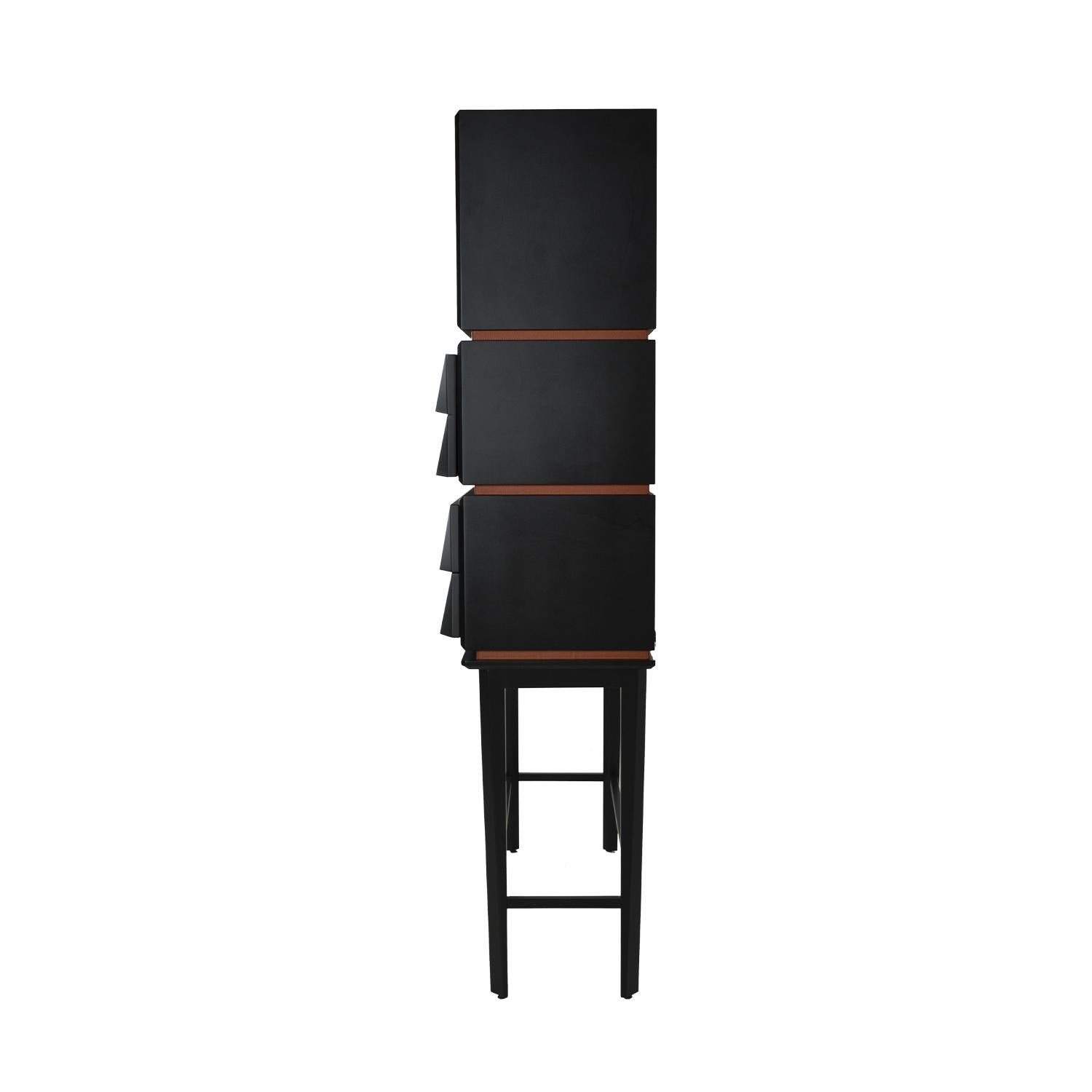 Hand-Crafted Tapada Cabinet Bar, Sycamore Wood Structure, Details in Leather For Sale