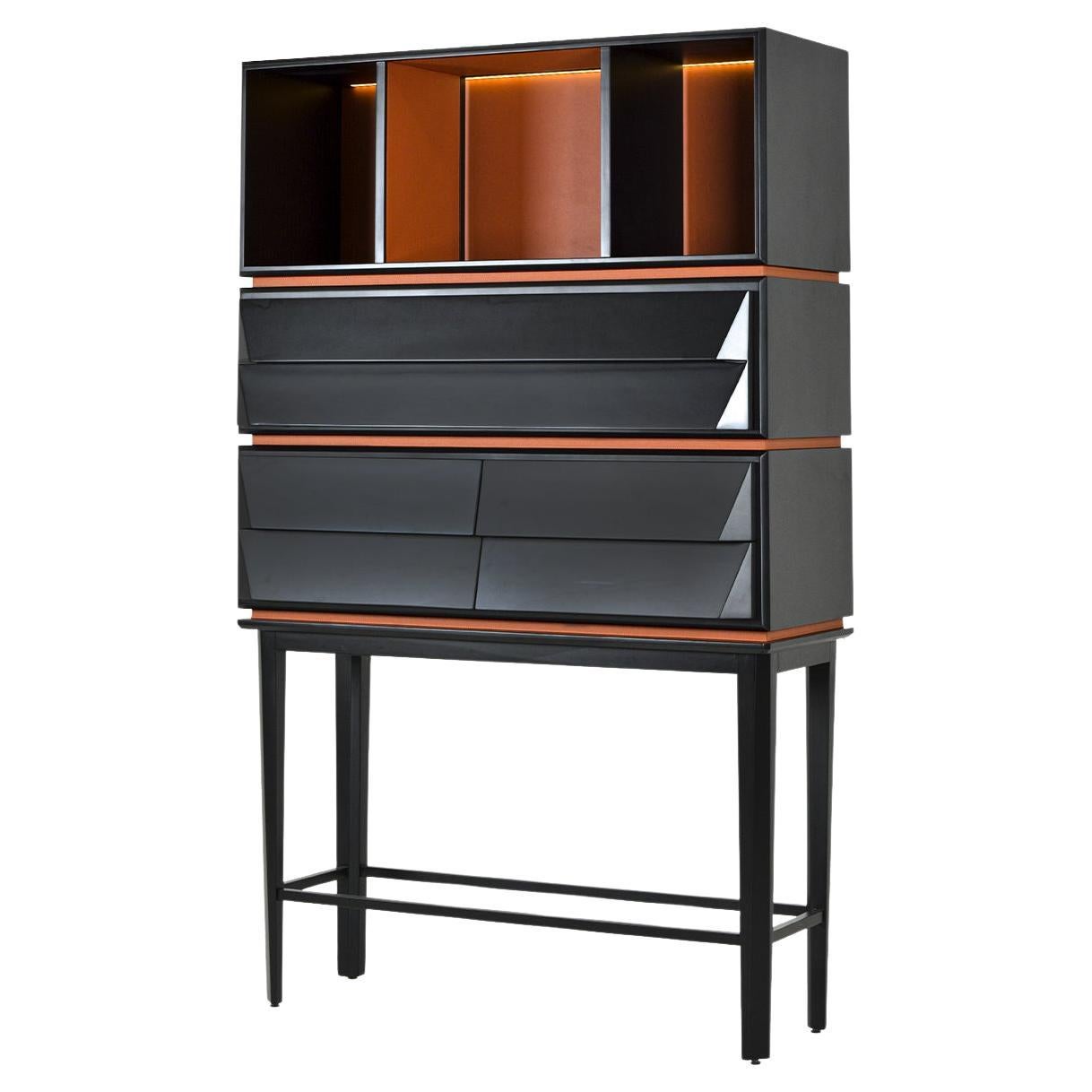 Tapada Cabinet Bar, Sycamore Wood Structure, Details in Leather For Sale