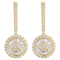 Boucles d'oreilles pendantes en or jaune 14 carats avec diamants taille baguette et rond Taper