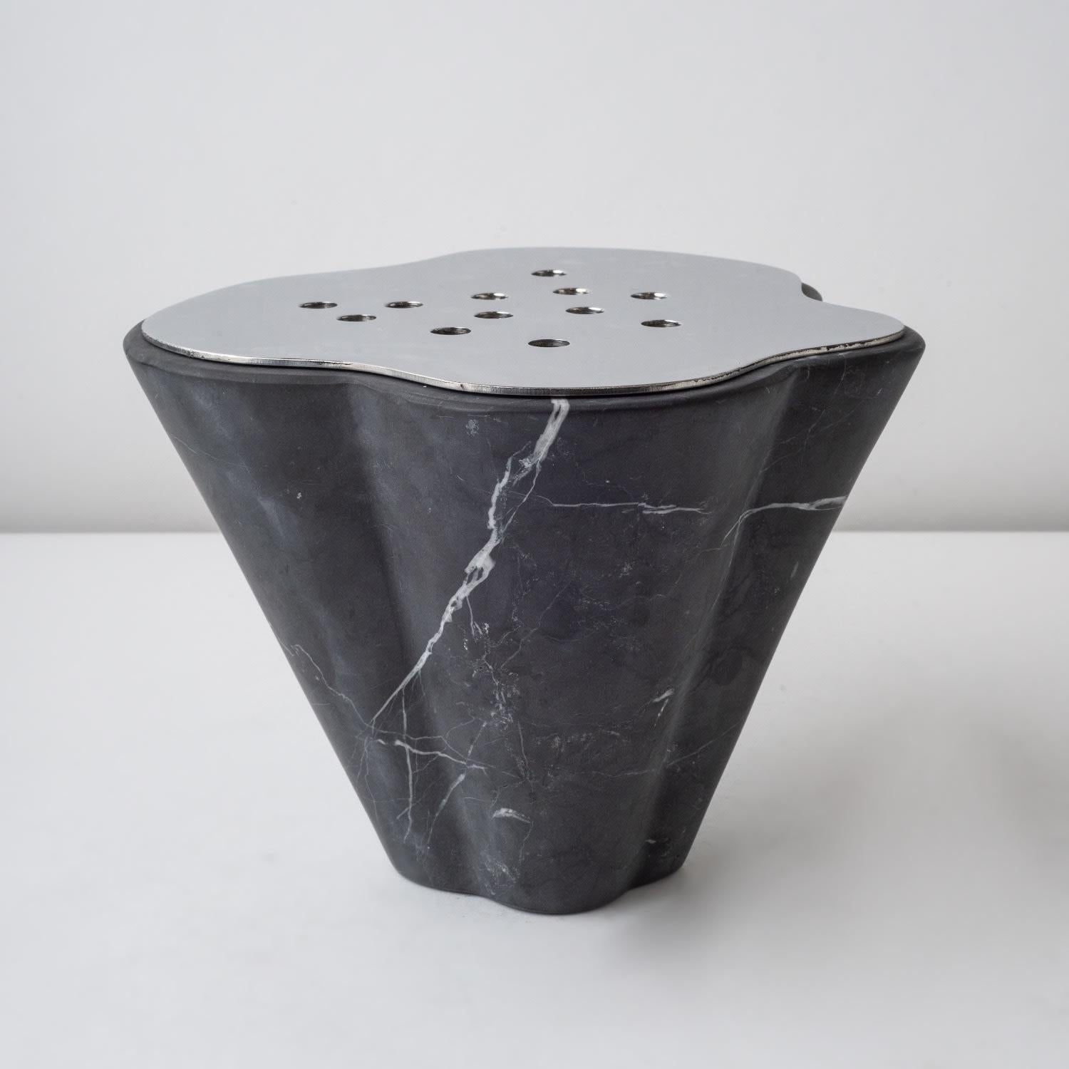 Taper Black Marble & Stainless Steel Vase In New Condition In Mexico City, MX