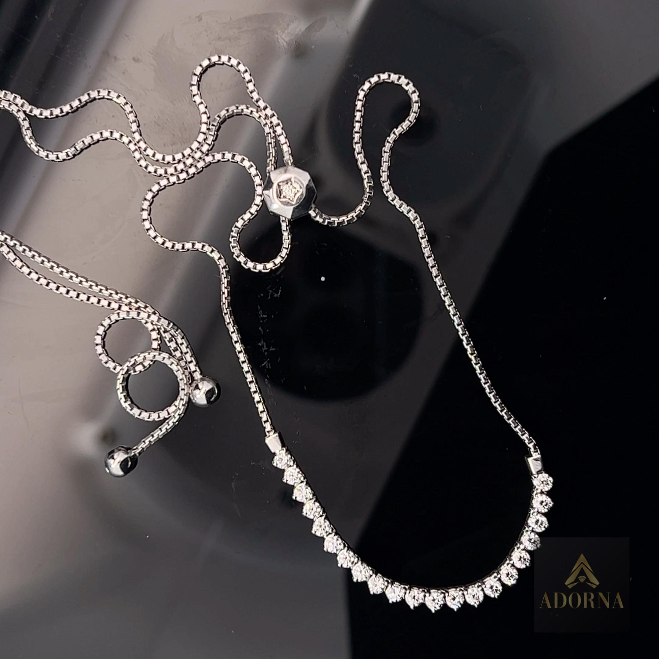 Moderno Collana a frange con diamanti affusolati in oro bianco 14K in vendita