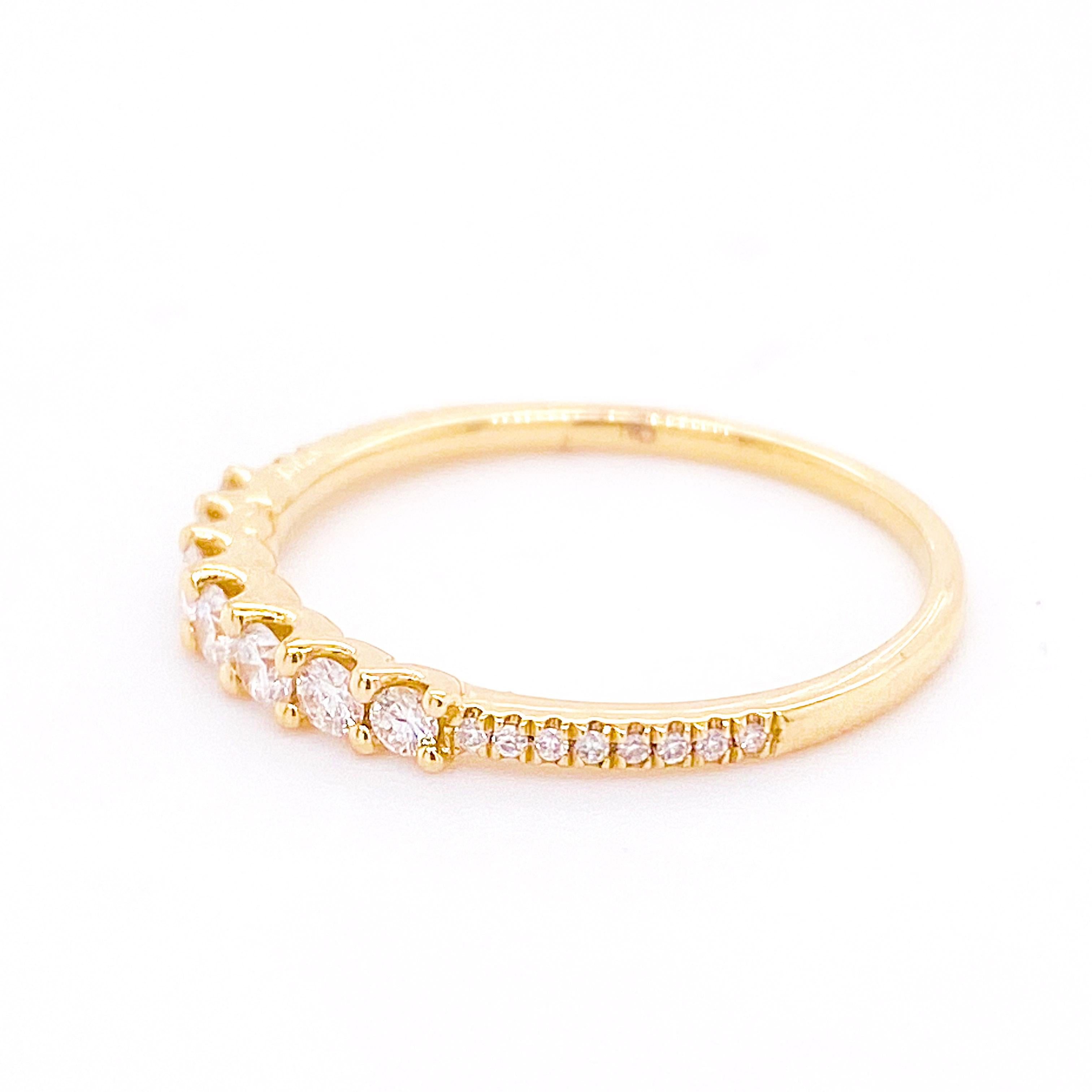 Contemporain Anneau en diamant effilé, anneau de mariage, anneau d'anniversaire, 23 diamants dans la bague en vente