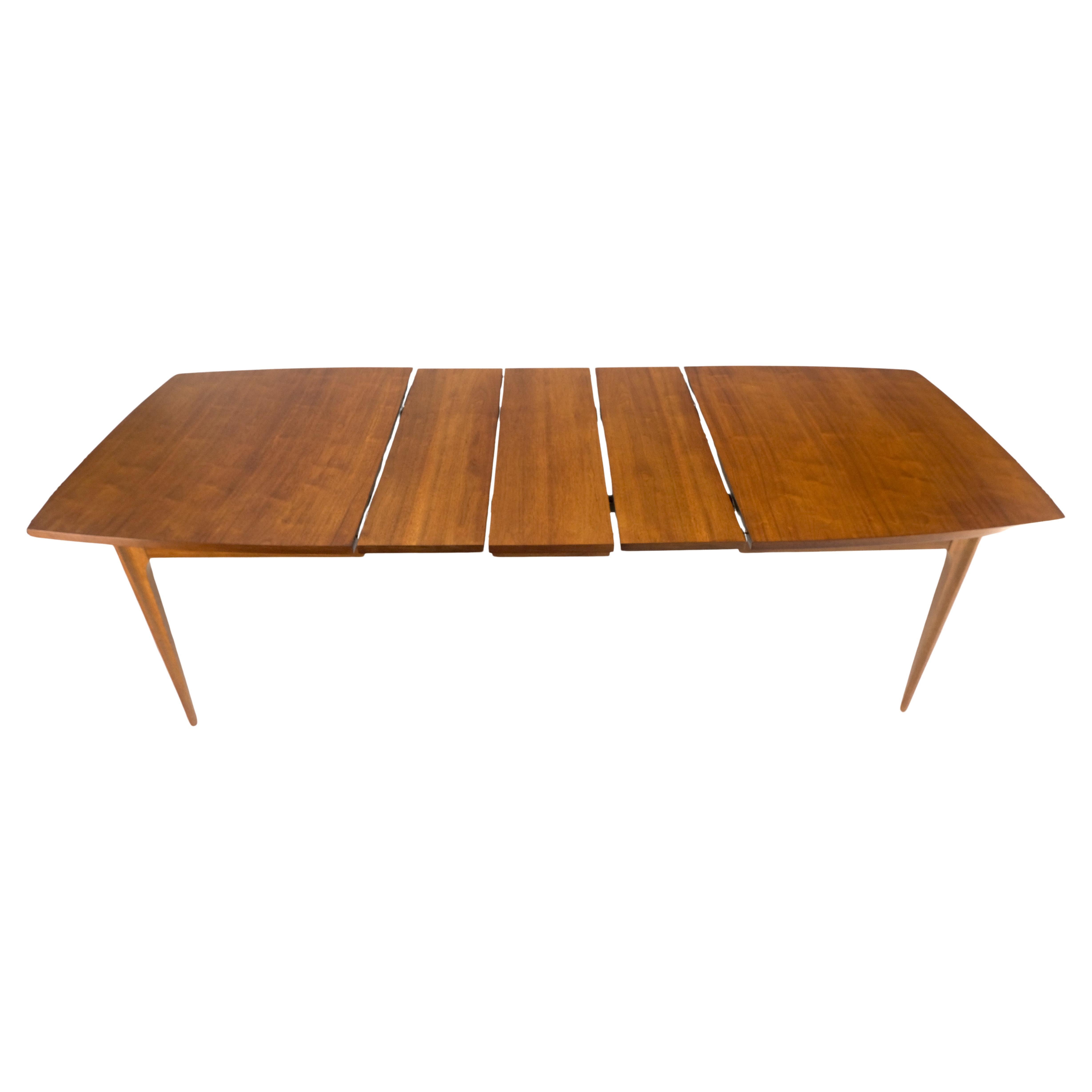 Tapered Legs Walnuss 3 Blätter Dänisch Mid Century 66" Lange Esstisch MINT! im Angebot