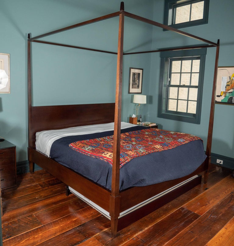 Tapered Wood Four Poster King Size Bed, Craigslist King Size Bed Frame