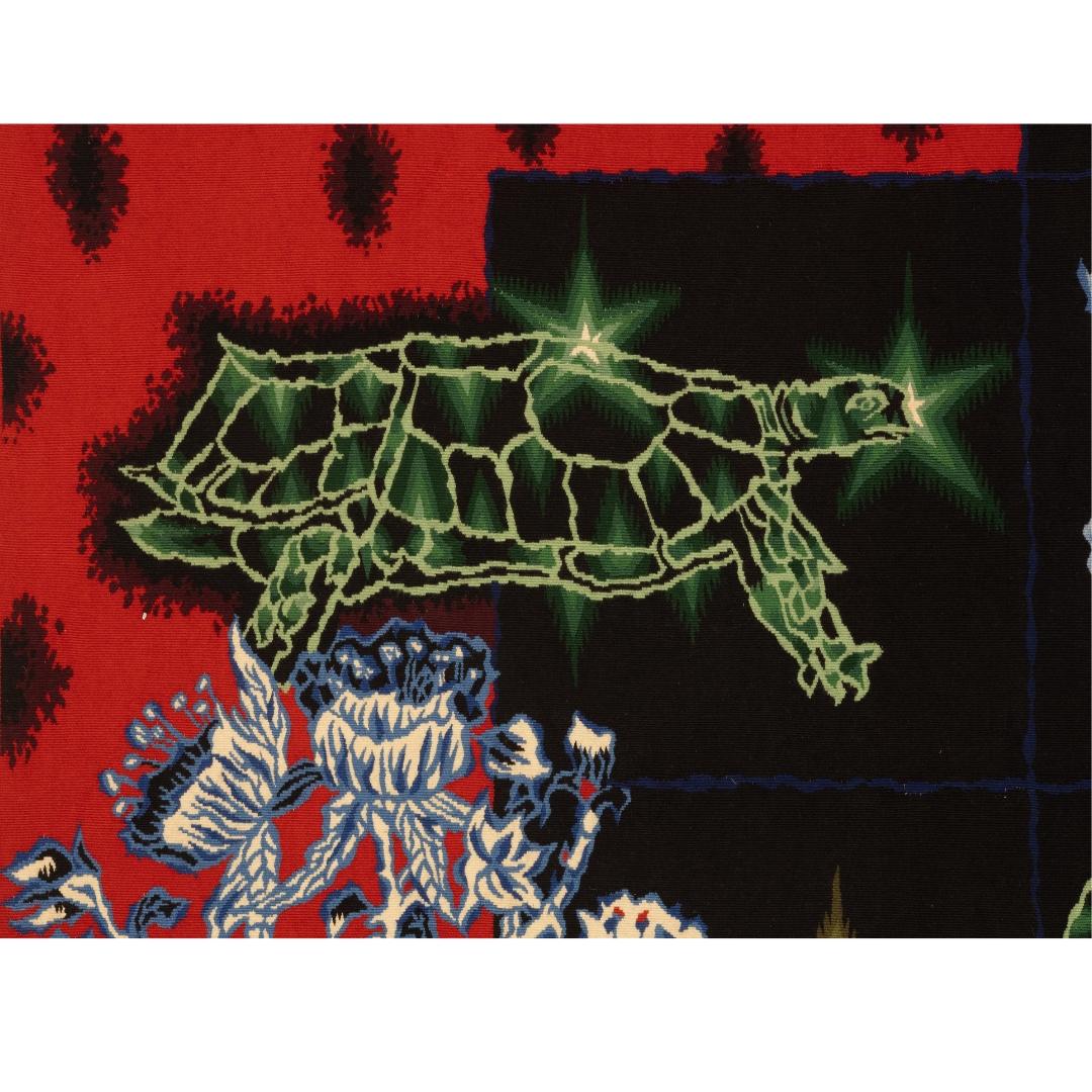 -Titel: Bestiarium der Korallen (Bestiaire Corail)
-Abmessungen: 155 x 255 cm; 5 x 8 ft
-Wandteppich von Aubusson, gewebt im Atelier Pinton

Der Wandteppich 