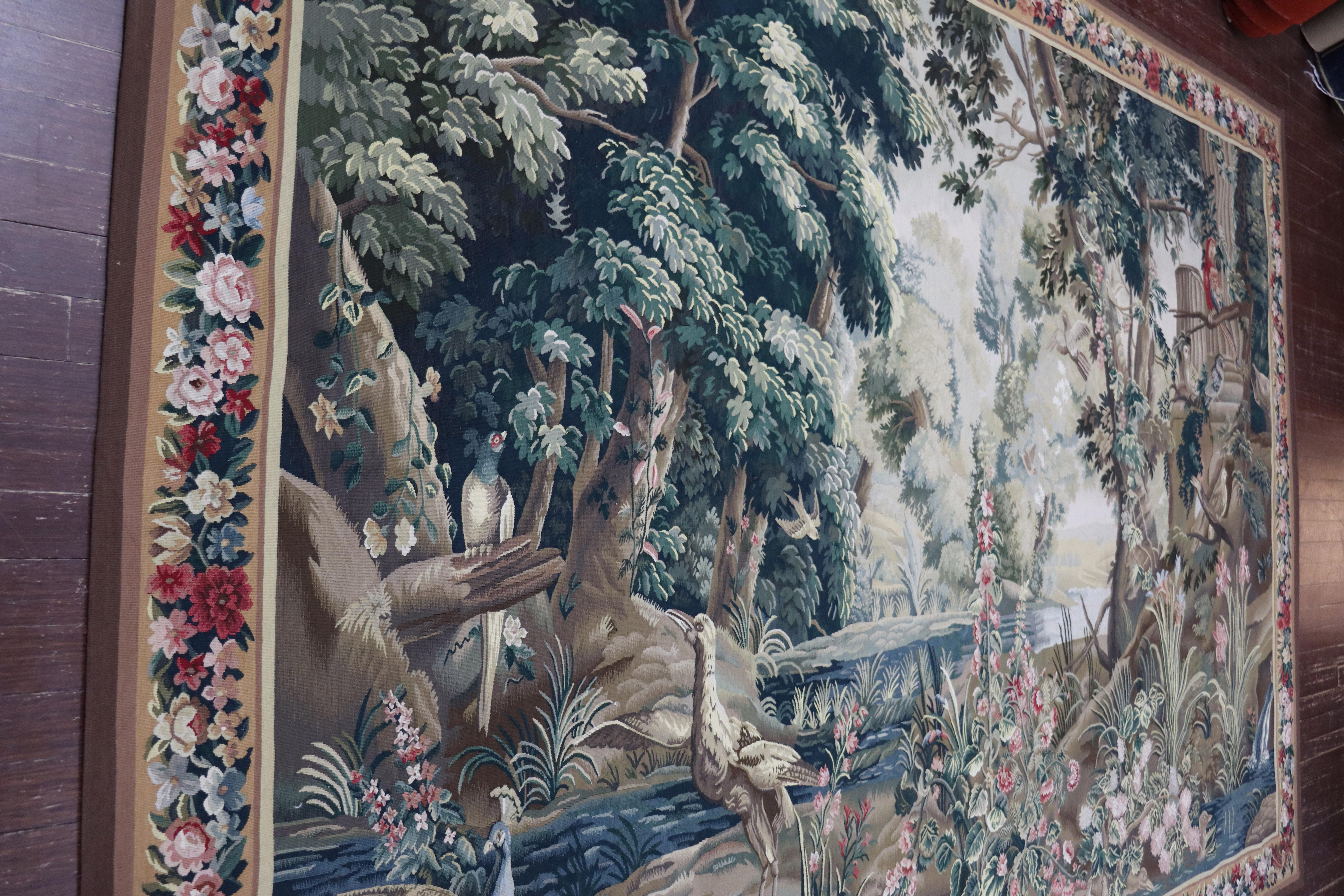 Tapestry, French Design Very Fine, Reprotection In Excellent Condition For Sale In Evanston, IL