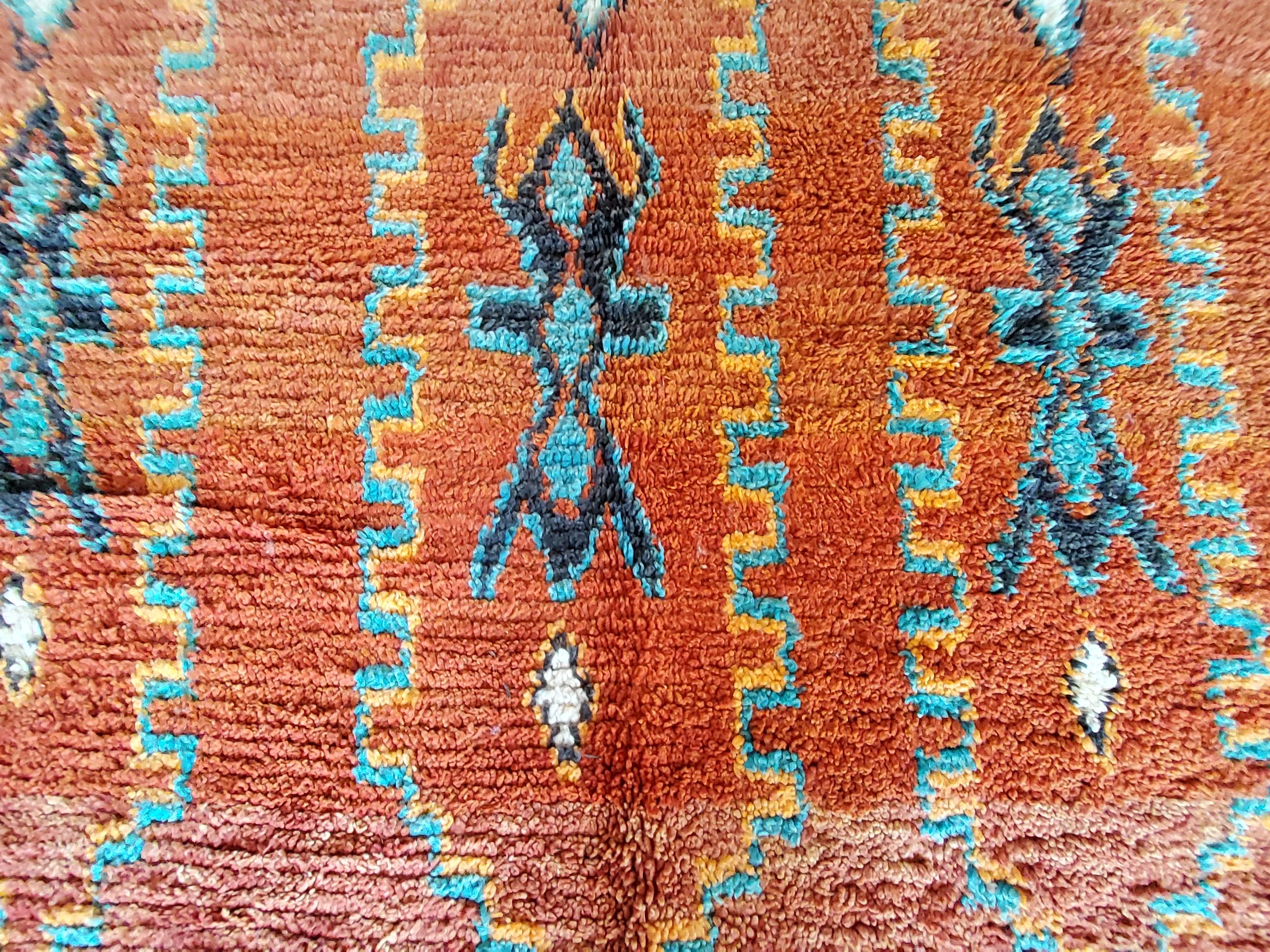 Annodato a mano Tapetto Talsent Berbero Marocco Vintage manufatto in lana Multicolore naturale in vendita