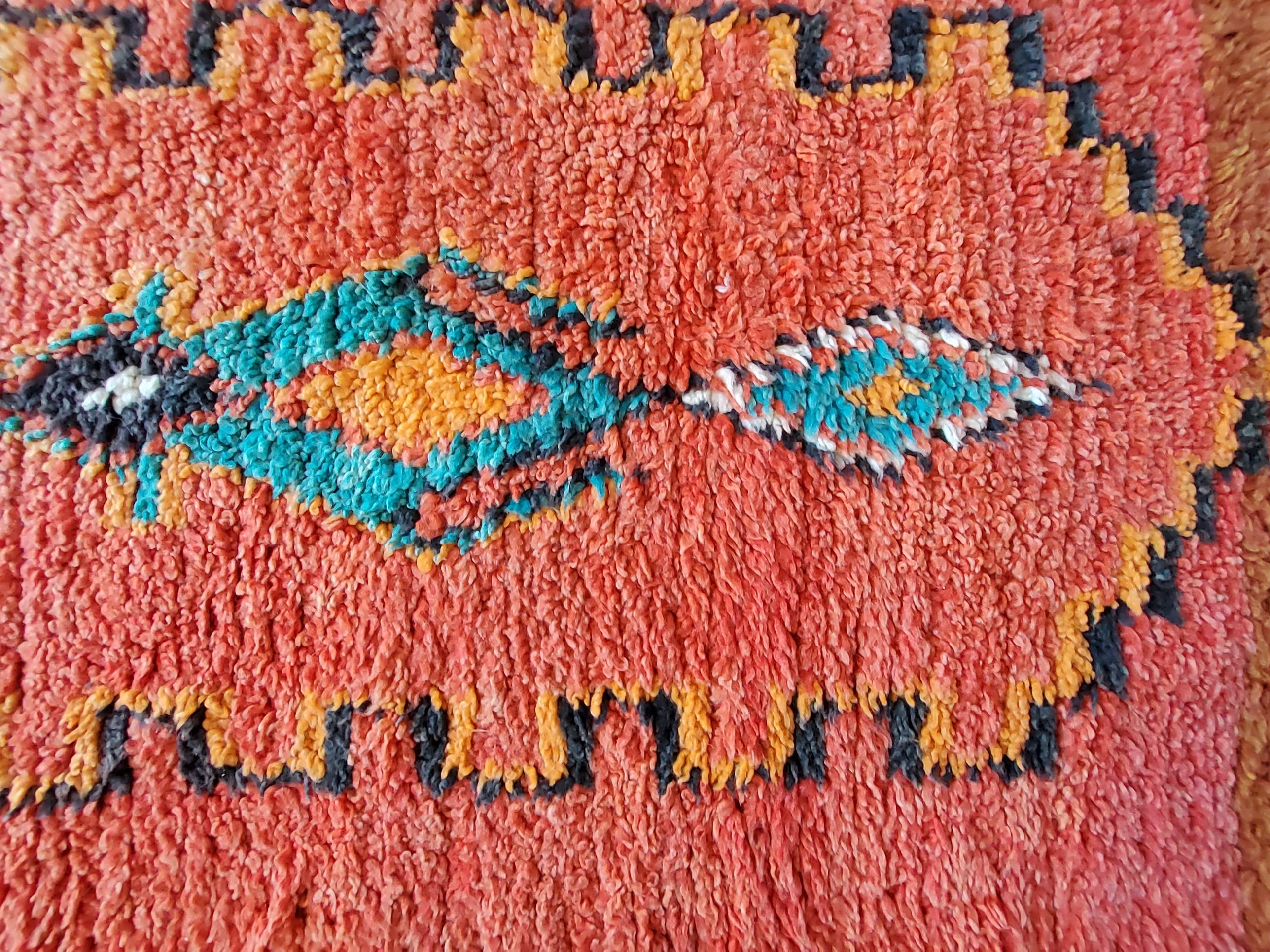 Mid-20th Century Tapetto Talsent Berbero Marocco Vintage manufatto in lana Multicolore naturale in vendita