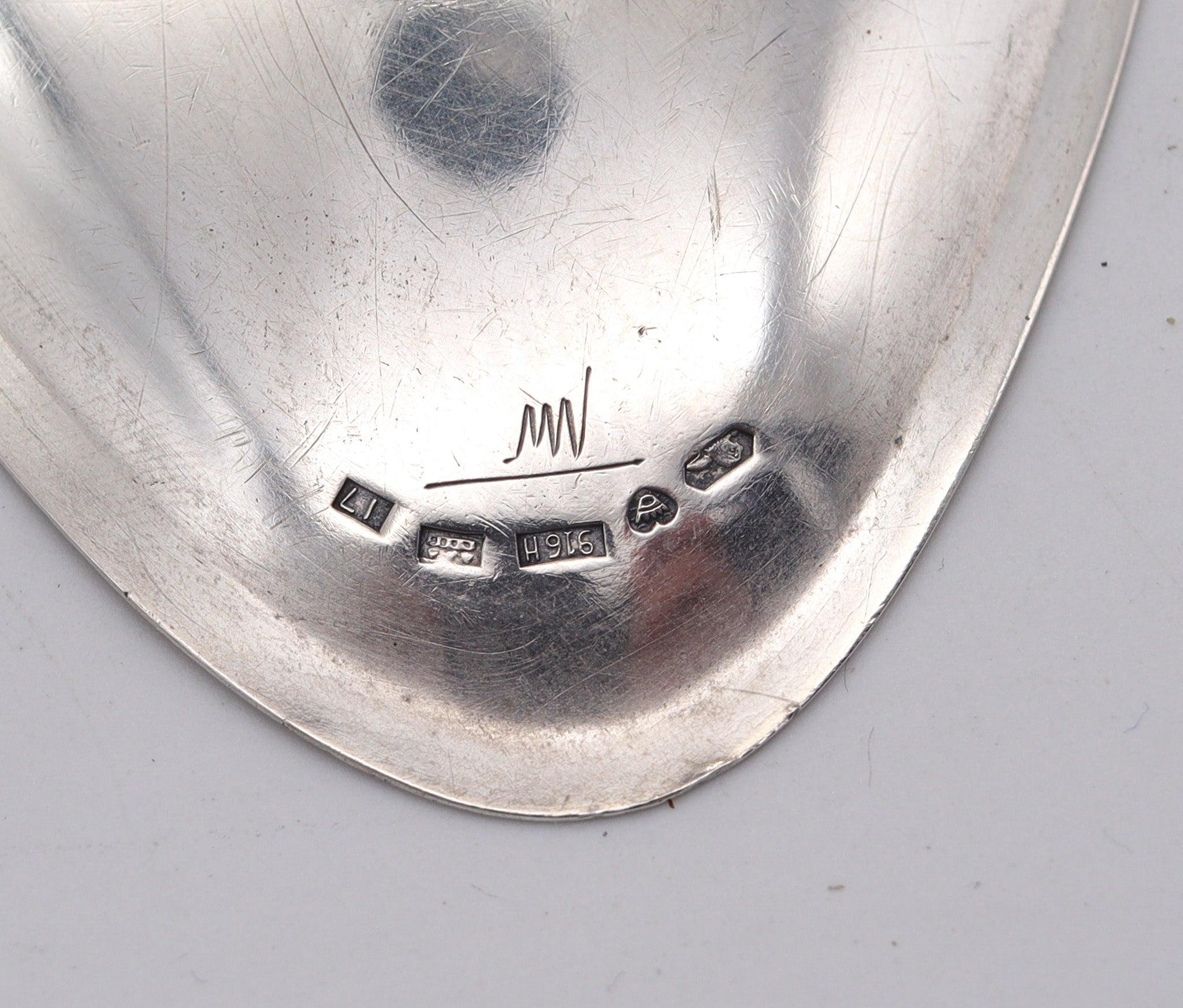 Embossed TAPIO WIRKKALA 1962 Finland Modernist Sculptural Dish-Tray in .916 Sterling For Sale
