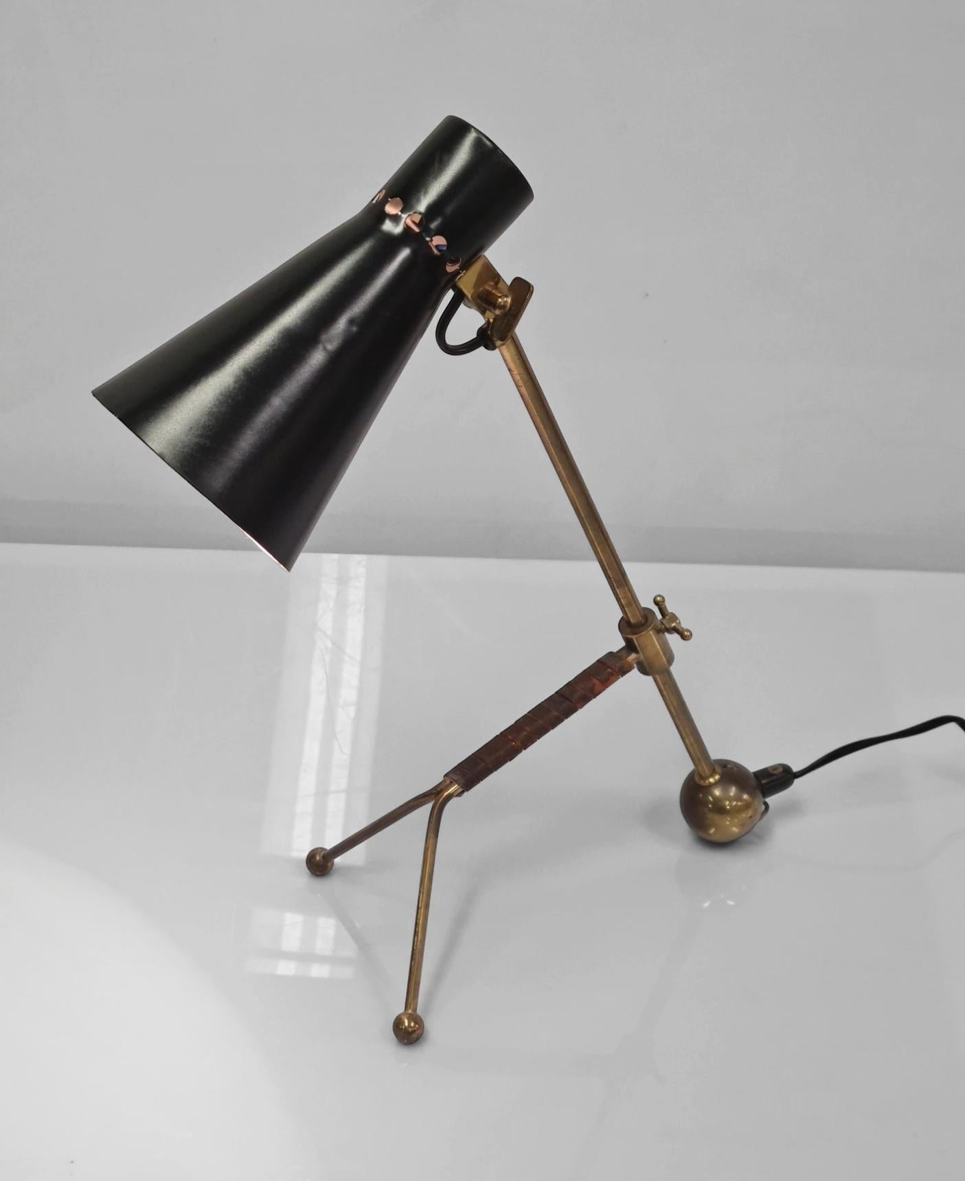 Mid-Century Modern Tapio Wirkkala Adjustable Table Lamp K11-16 For Idman For Sale