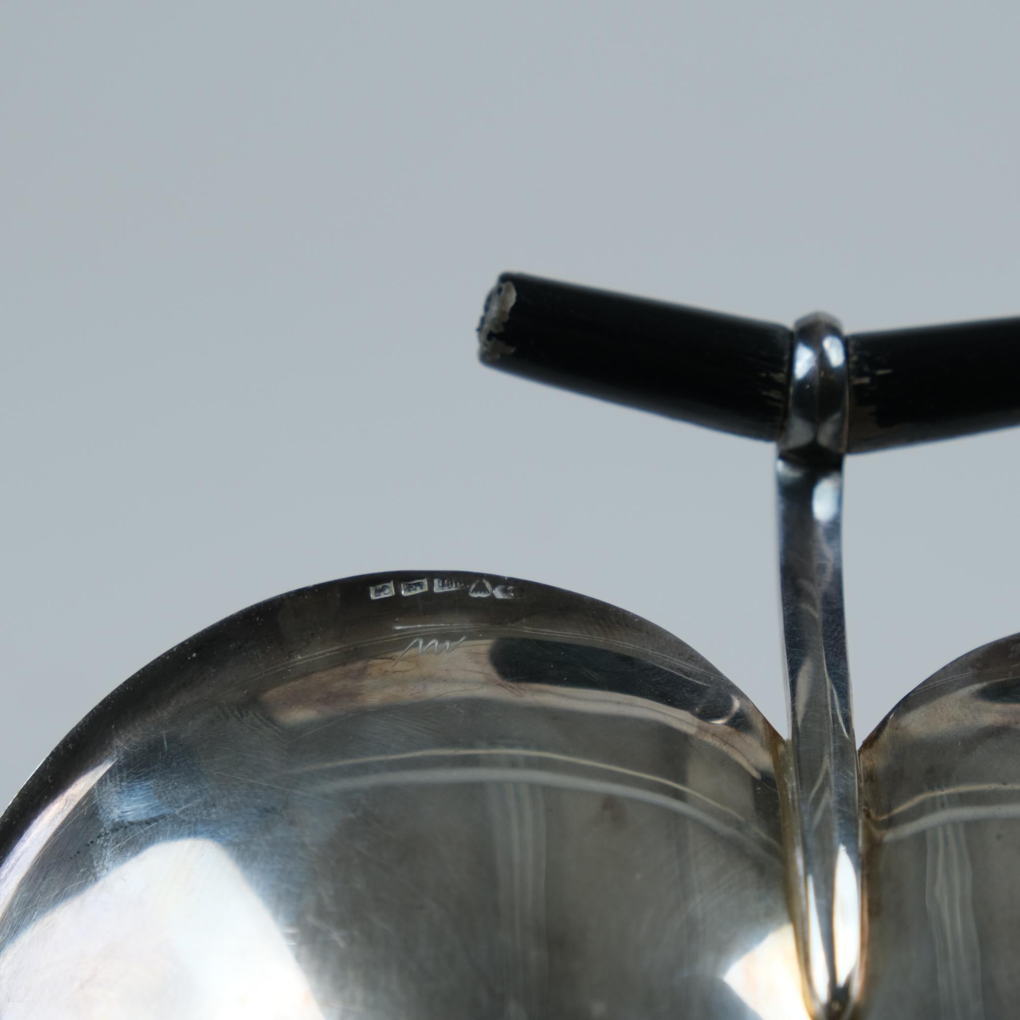 Tapio Wirkkala 'Apple' Silver Dish with Birch Handles TW 58, Kultakeskus 1950s en vente 2