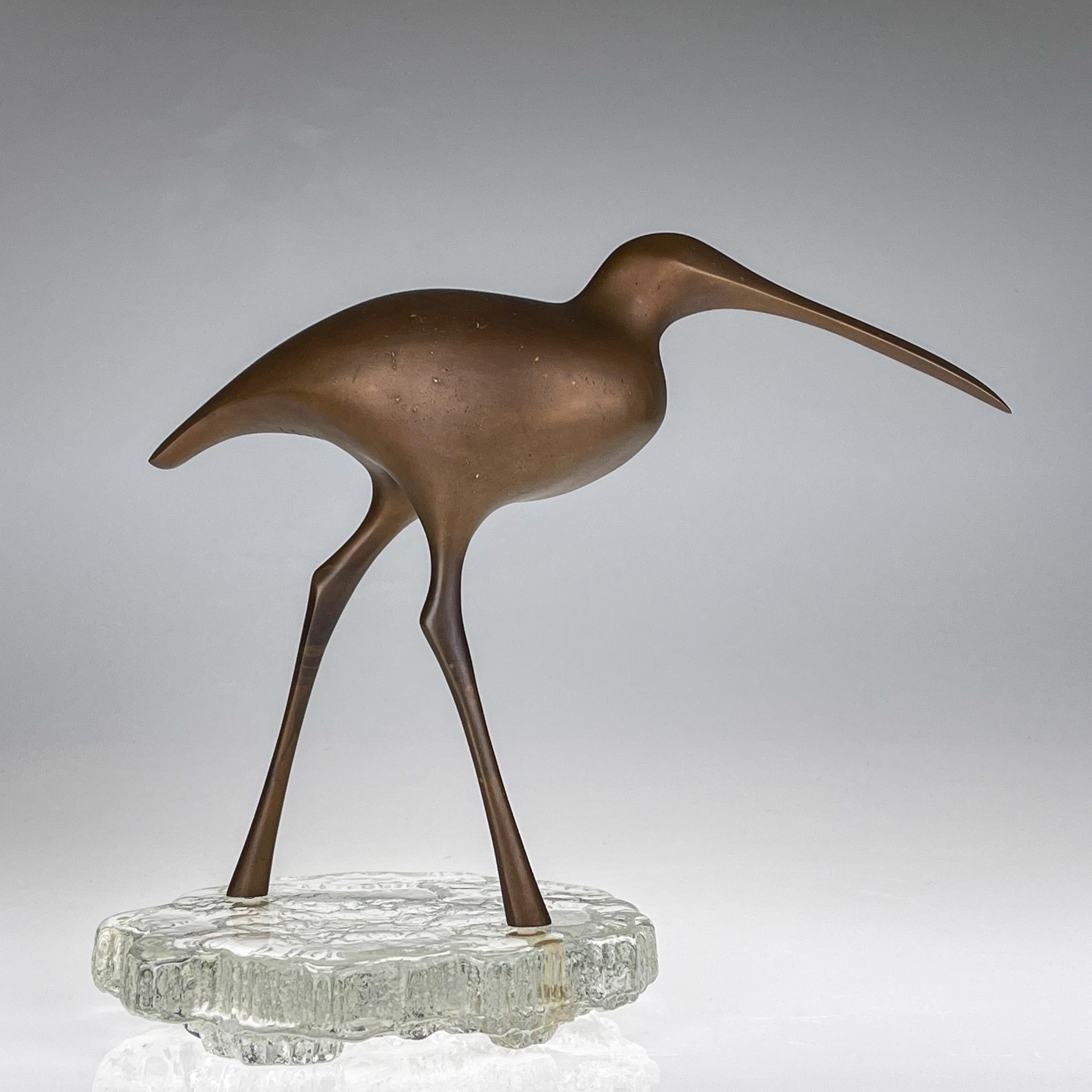 Scandinavian Modern Tapio Wirkkala Patinated Bronze Birdsculpture on Glass Stand 5