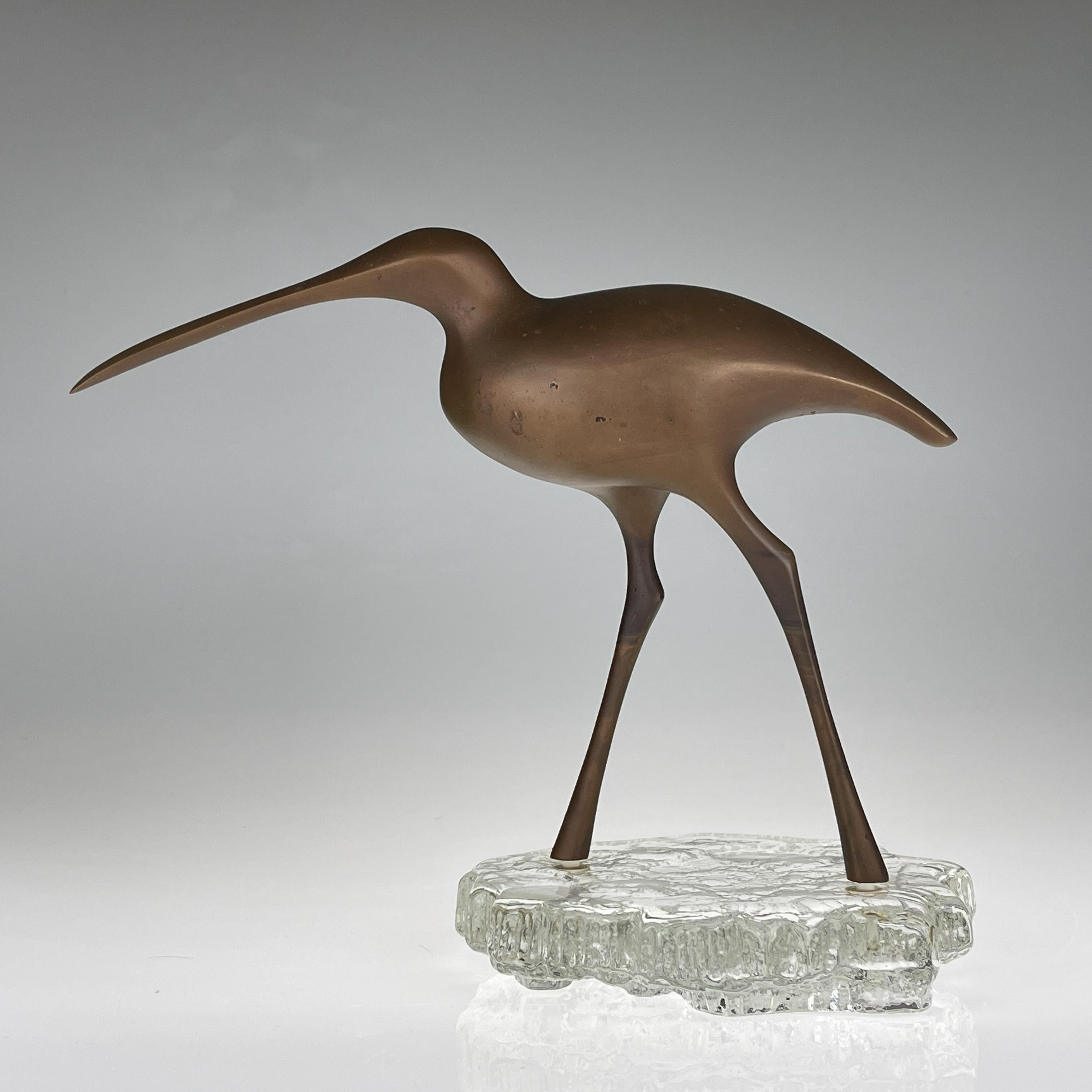 Hand-Crafted Scandinavian Modern Tapio Wirkkala Patinated Bronze Birdsculpture on Glass Stand