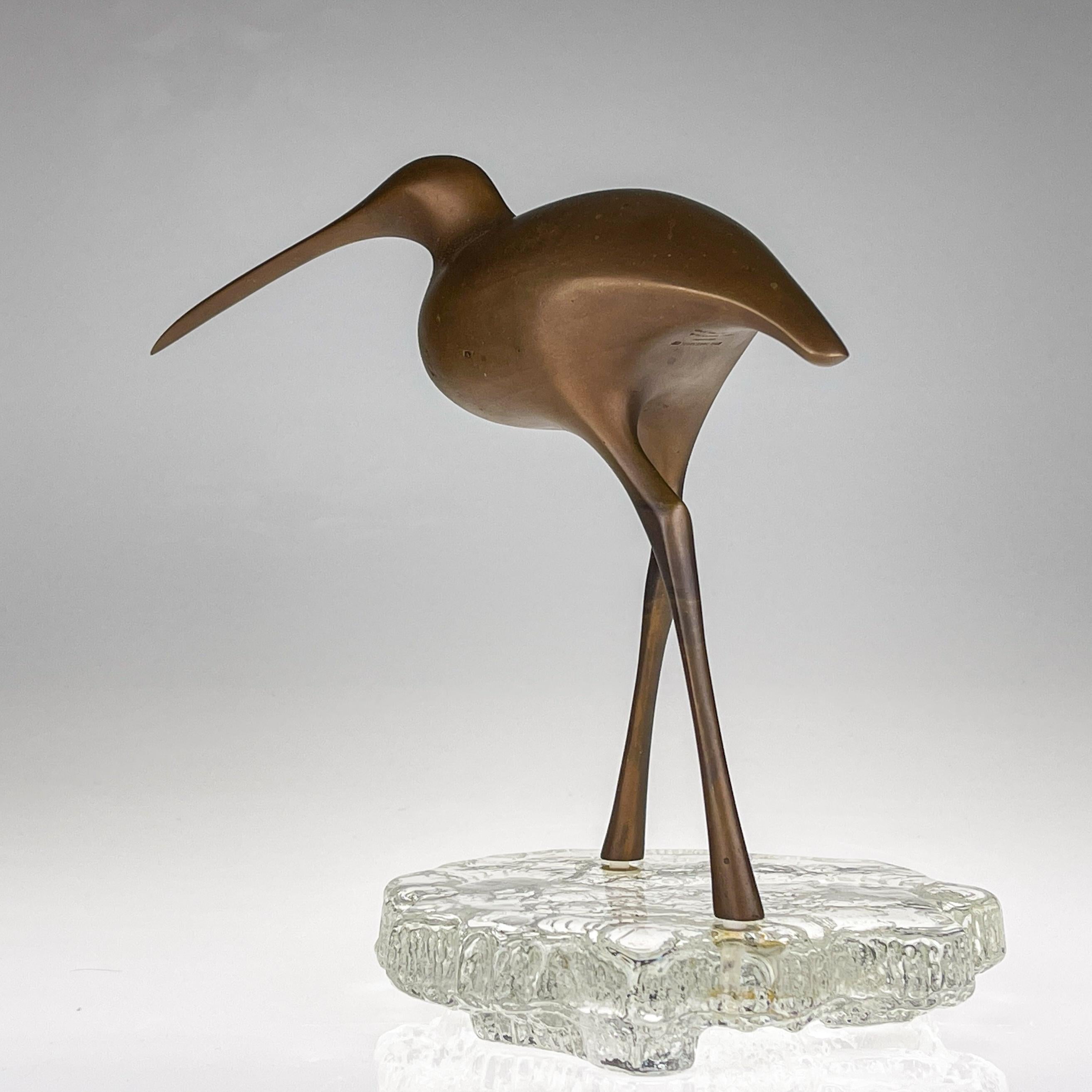 Late 20th Century Scandinavian Modern Tapio Wirkkala Patinated Bronze Birdsculpture on Glass Stand