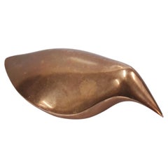 Tapio Wirkkala, Sculpture d'oiseau en laiton pour Kultakeskus Hämeenlinna Finlande, années 1970