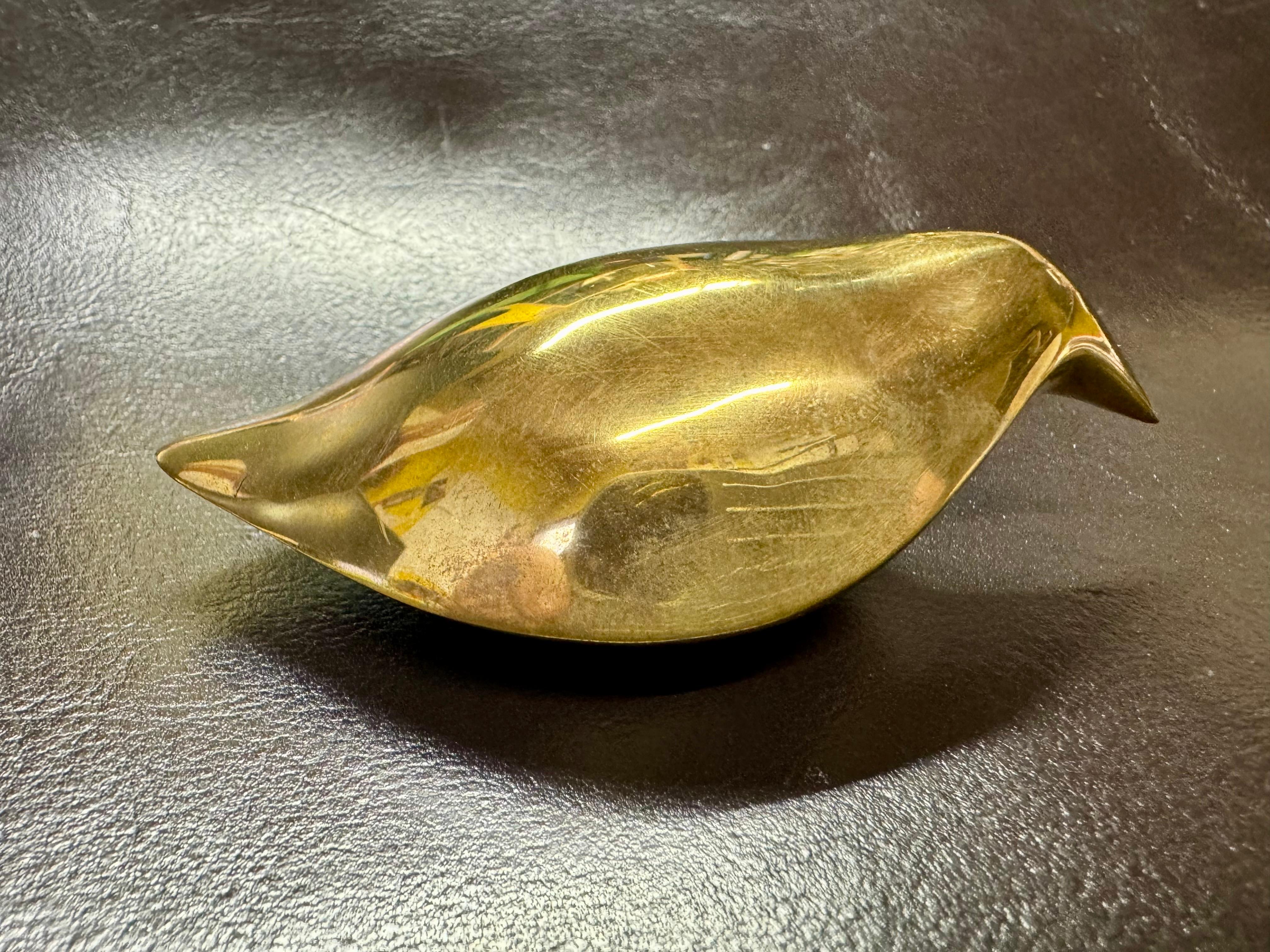 Tapio Wirkkala Briefbeschwerer mit Vogel aus Bronze (Moderne) im Angebot