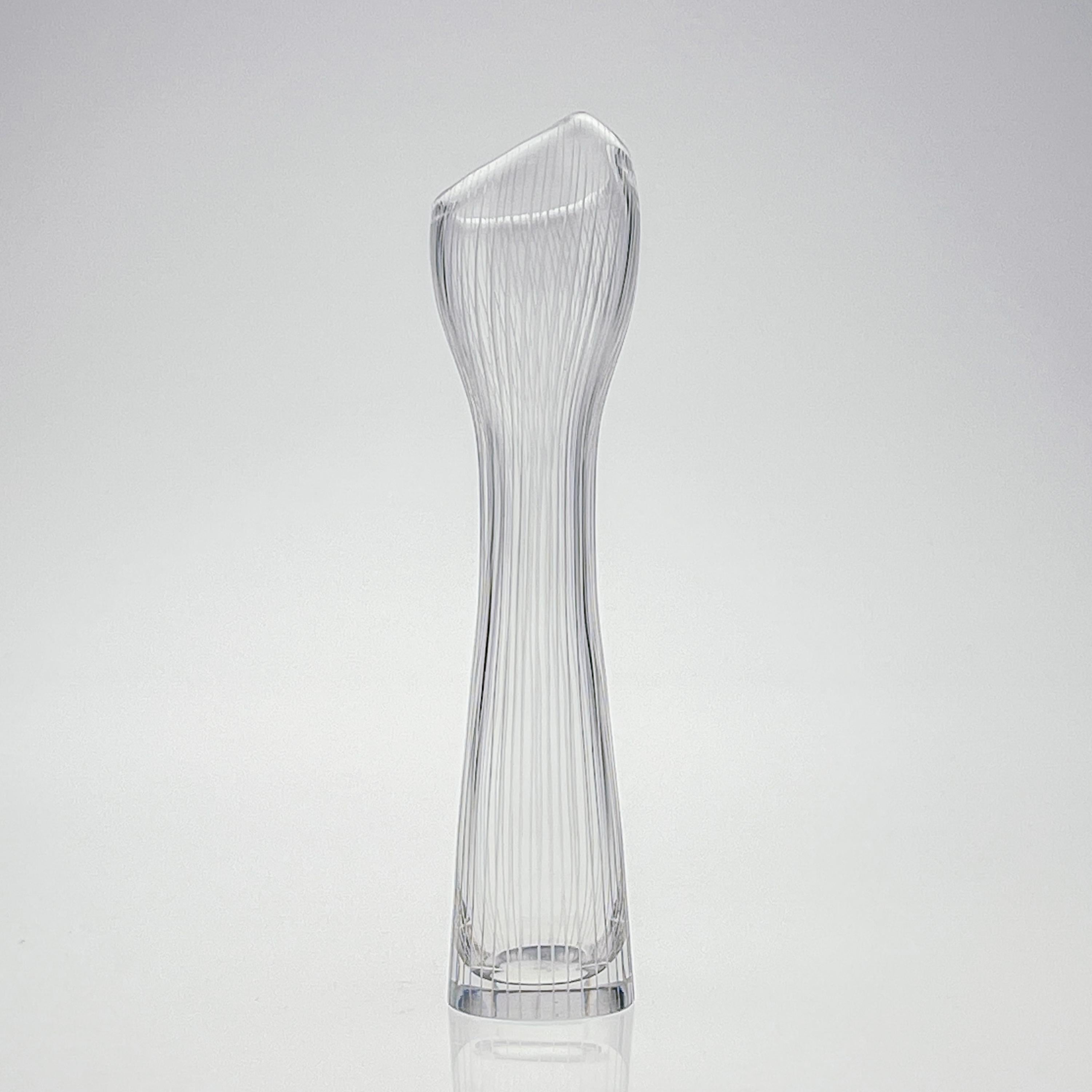 Finnish Scsndinavian Modern Tapio Wirkkala Crystal Line Cut Art Vase Handblown 1957 For Sale