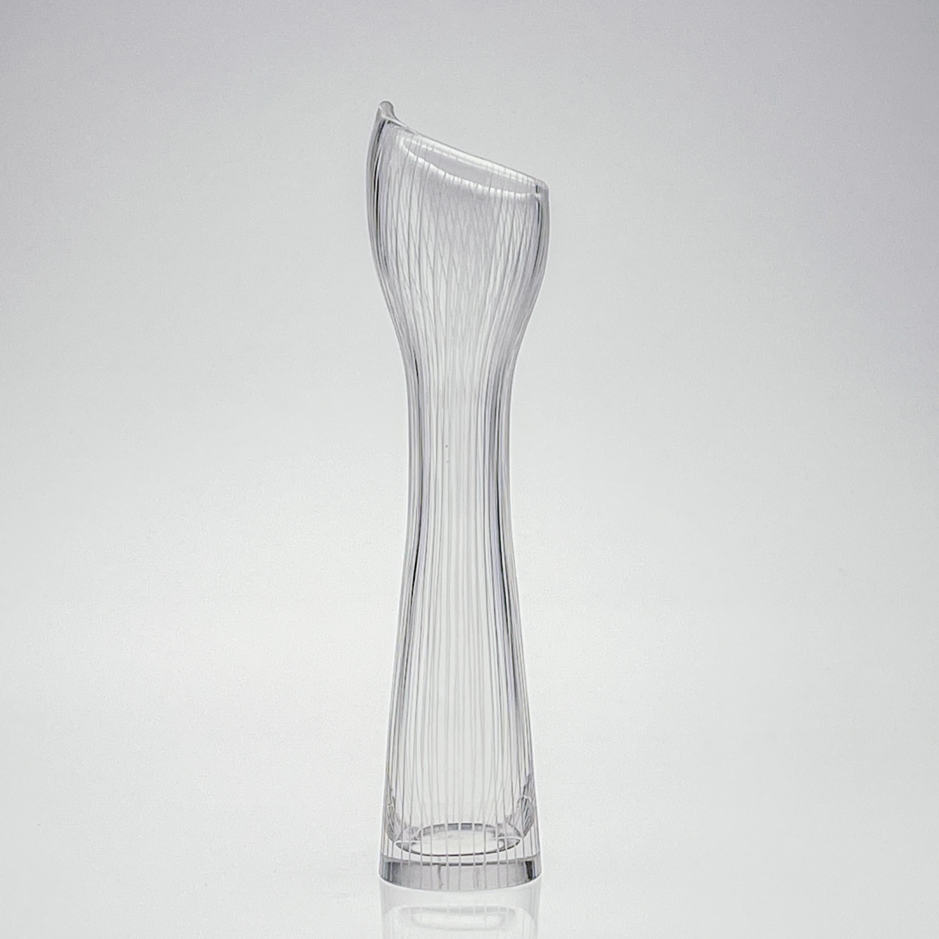 Mid-20th Century Scsndinavian Modern Tapio Wirkkala Crystal Line Cut Art Vase Handblown 1957 For Sale