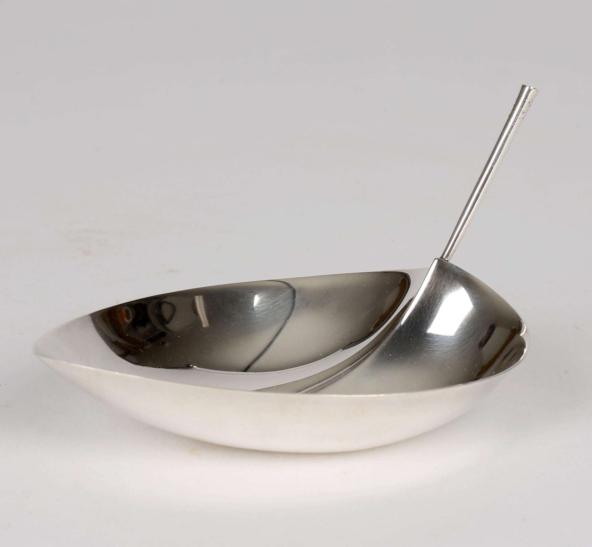 Tapio Wirkkala Finnische Bon Bon-Schale in Blattform mit Griff in Blattsilber im Angebot 6