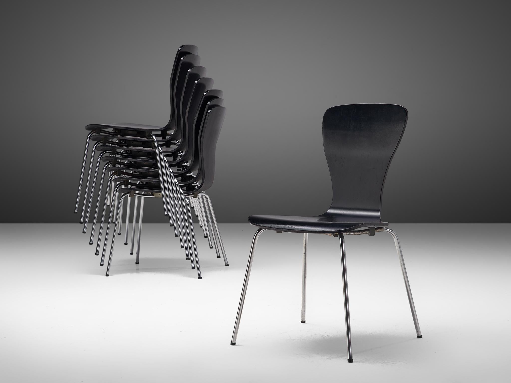 Finlandais Tapio Wirkkala pour Asko Chaises de salle à manger 'Nikke' en contreplaqué laqué noir en vente