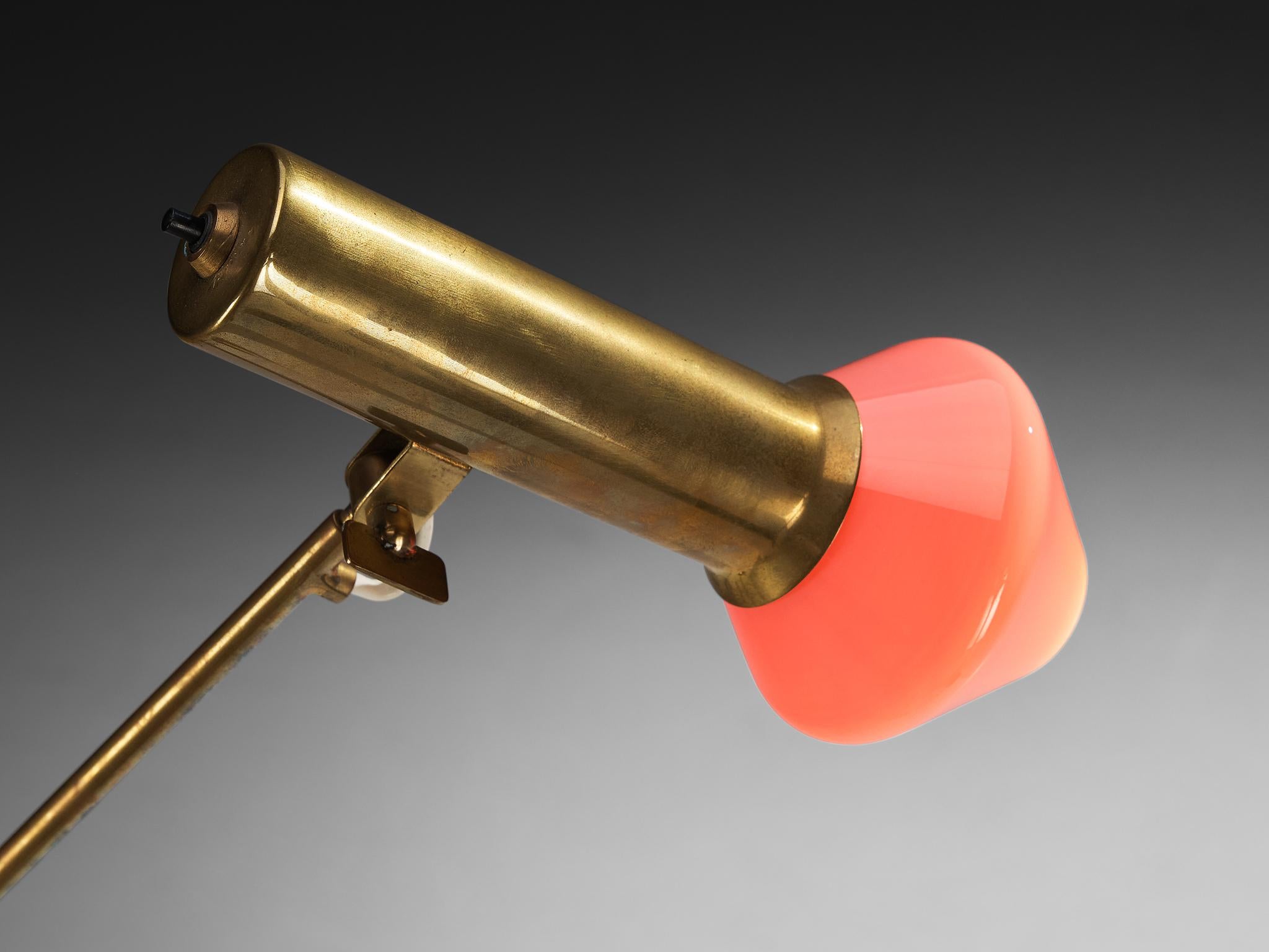 Tapio Wirkkala für Idman Seltene Schreibtischlampe aus Messing und Glas im Angebot 2