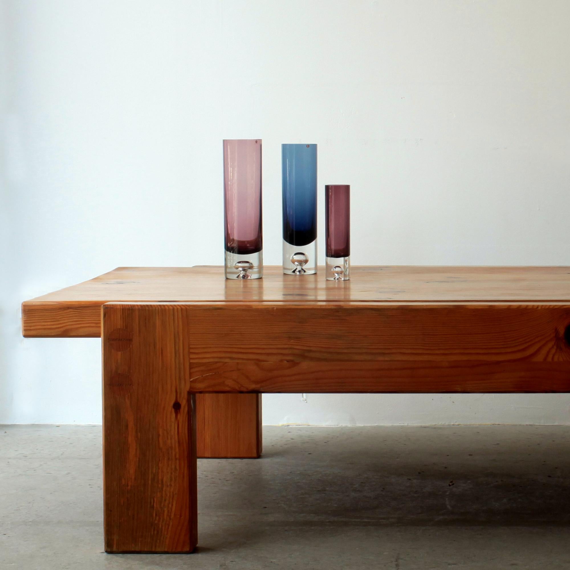 Tapio Wirkkala per Iittala Finlandia Set di 3 vasi in vetro colorato in vendita 1