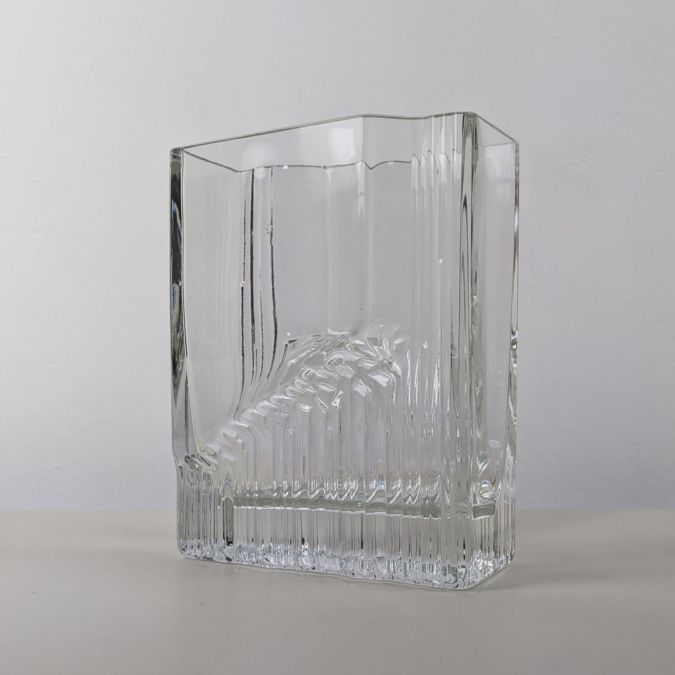 Blown Glass Tapio Wirkkala for Iittala, 'Sointi' Clear Glass Vase, 1970, Beautiful Example For Sale