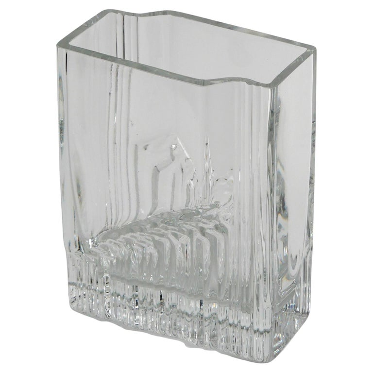 Tapio Wirkkala for Iittala, 'Sointi' Clear Glass Vase, 1970, Beautiful Example For Sale