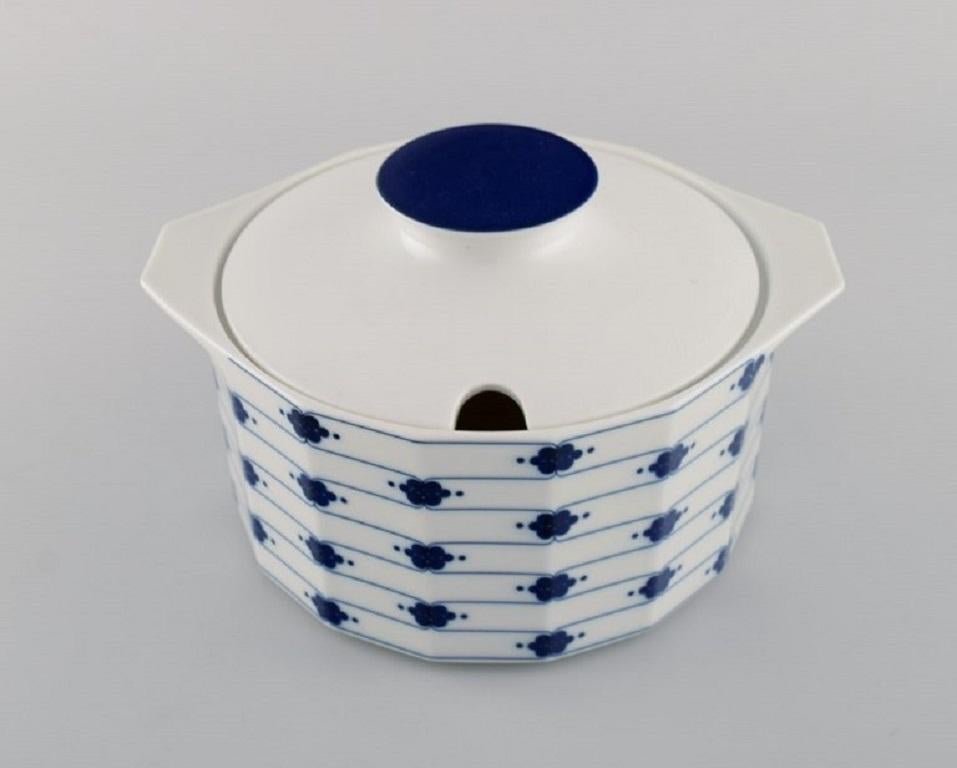 Modern Tapio Wirkkala for Rosenthal, Corinth Lidded Tureen in Blue Painted Porcelain For Sale