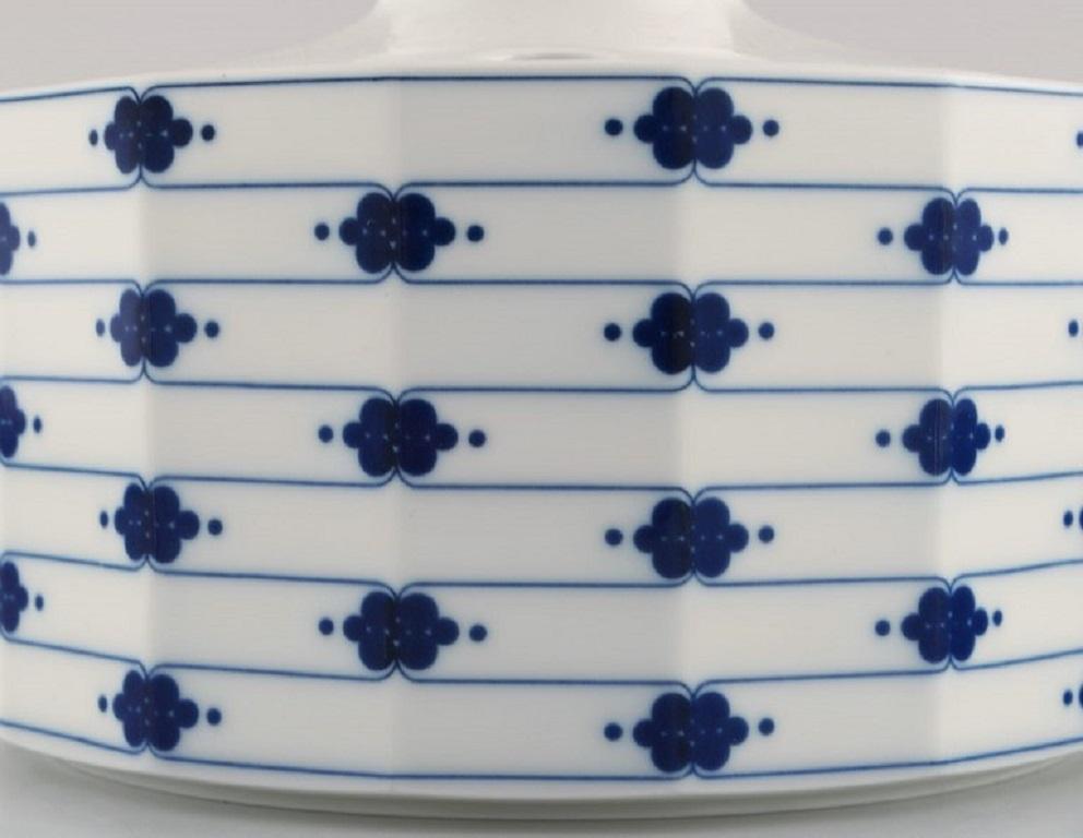 German Tapio Wirkkala for Rosenthal, Corinth Lidded Tureen in Blue Painted Porcelain For Sale
