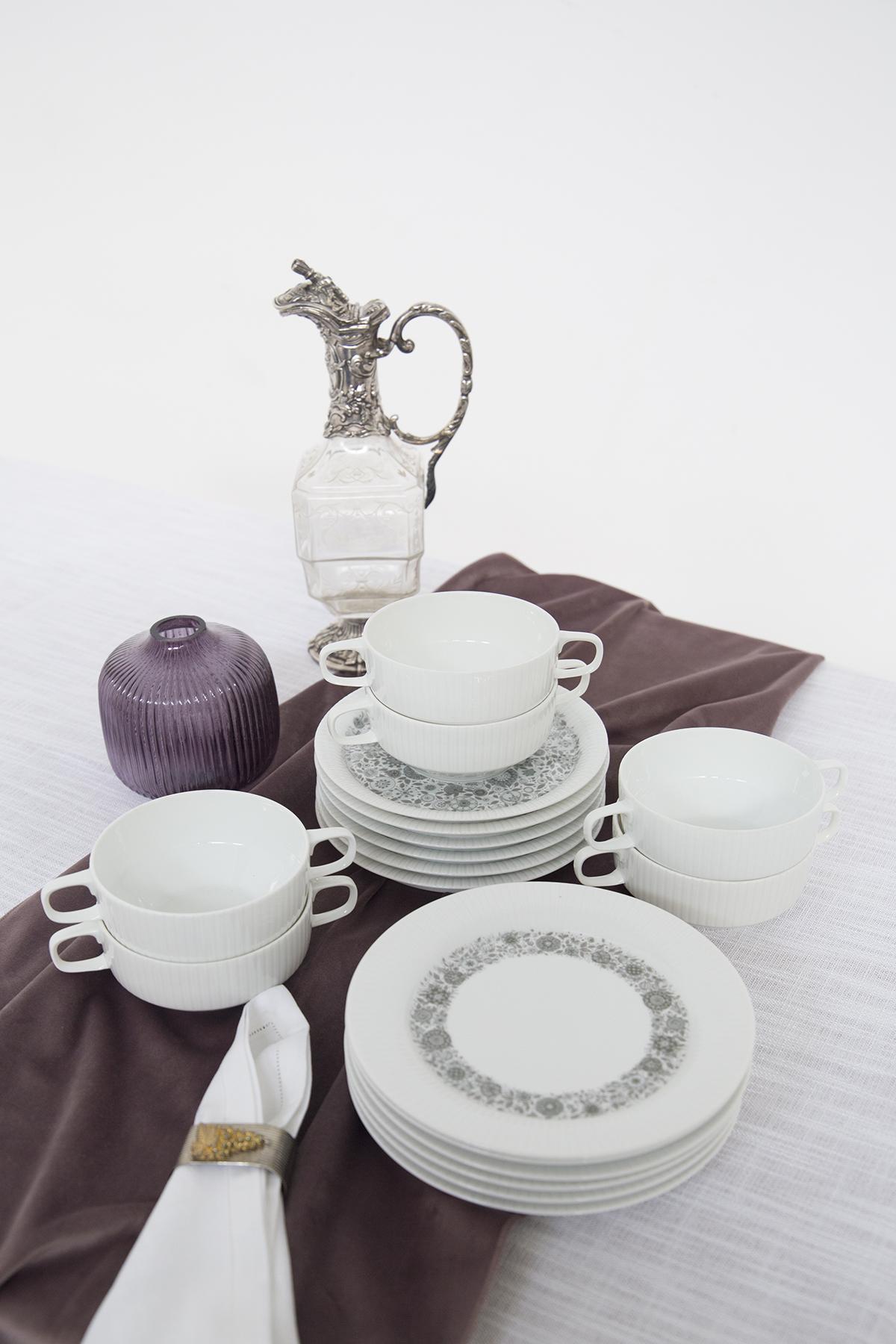 Rosenthal tea sets made of porcelain designed by Tapio Wirkkala represent the best combination of modern and traditional design. Created in 1969, Rosenthal tea sets are a mix of bold colors and gracefully balanced geometric shapes. The various