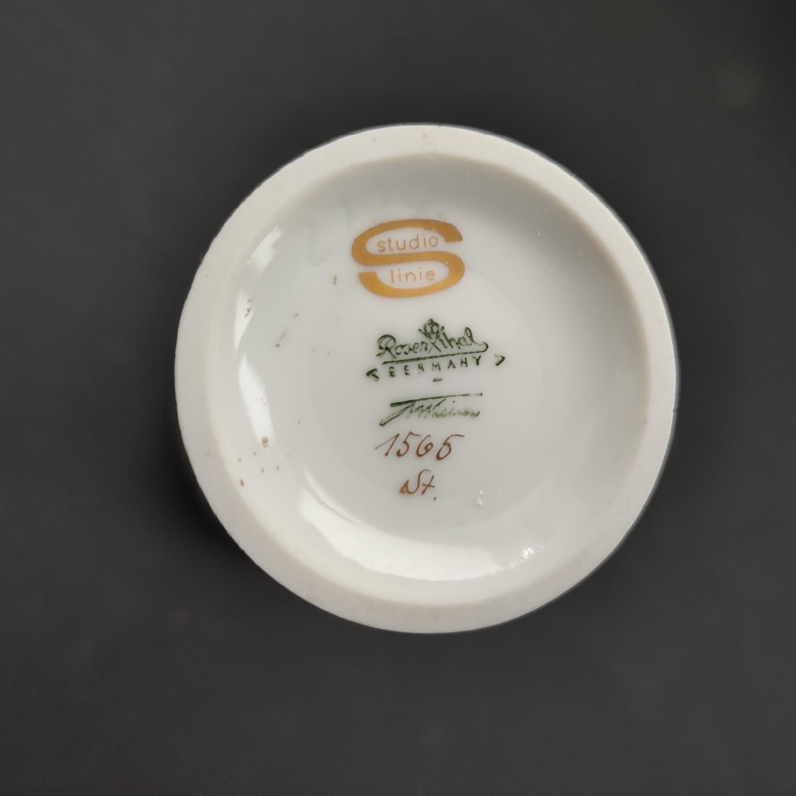 Tapio Wirkkala for Rosenthal Porcelain Wide Mouth Vase, Western Germany, 1960s For Sale 4