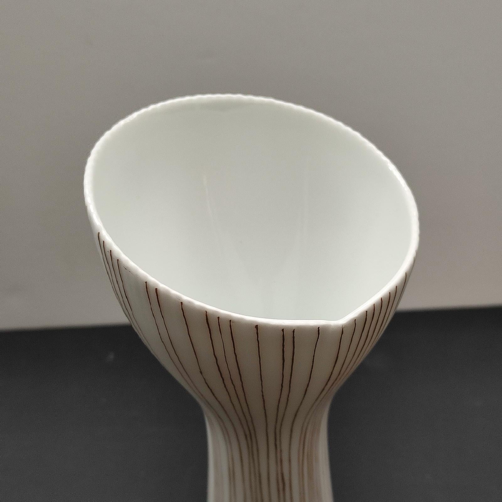Mid-Century Modern Tapio Wirkkala for Rosenthal Porcelain Wide Mouth Vase, Western Germany, 1960s For Sale