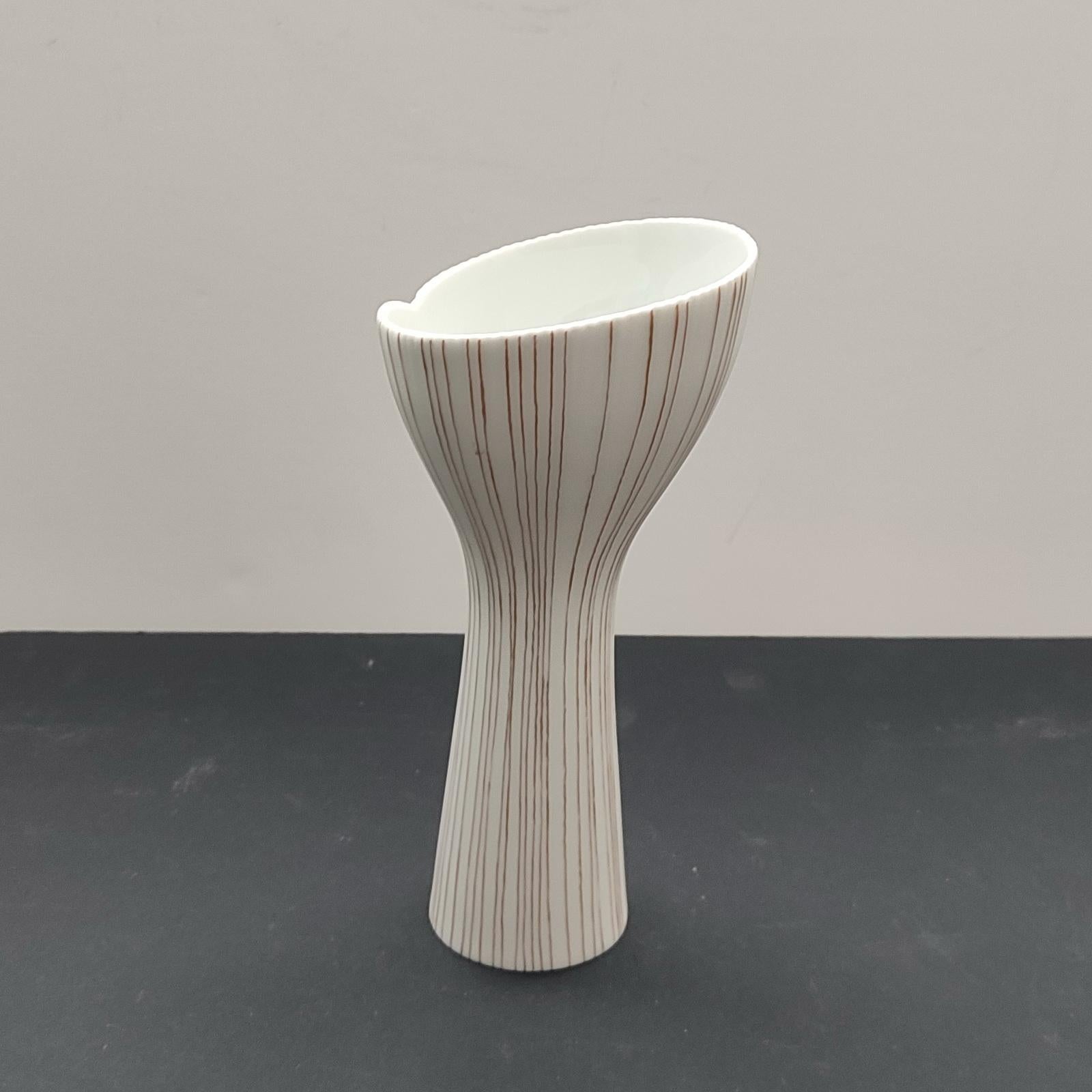 Mid-20th Century Tapio Wirkkala for Rosenthal Porcelain Wide Mouth Vase, Western Germany, 1960s For Sale