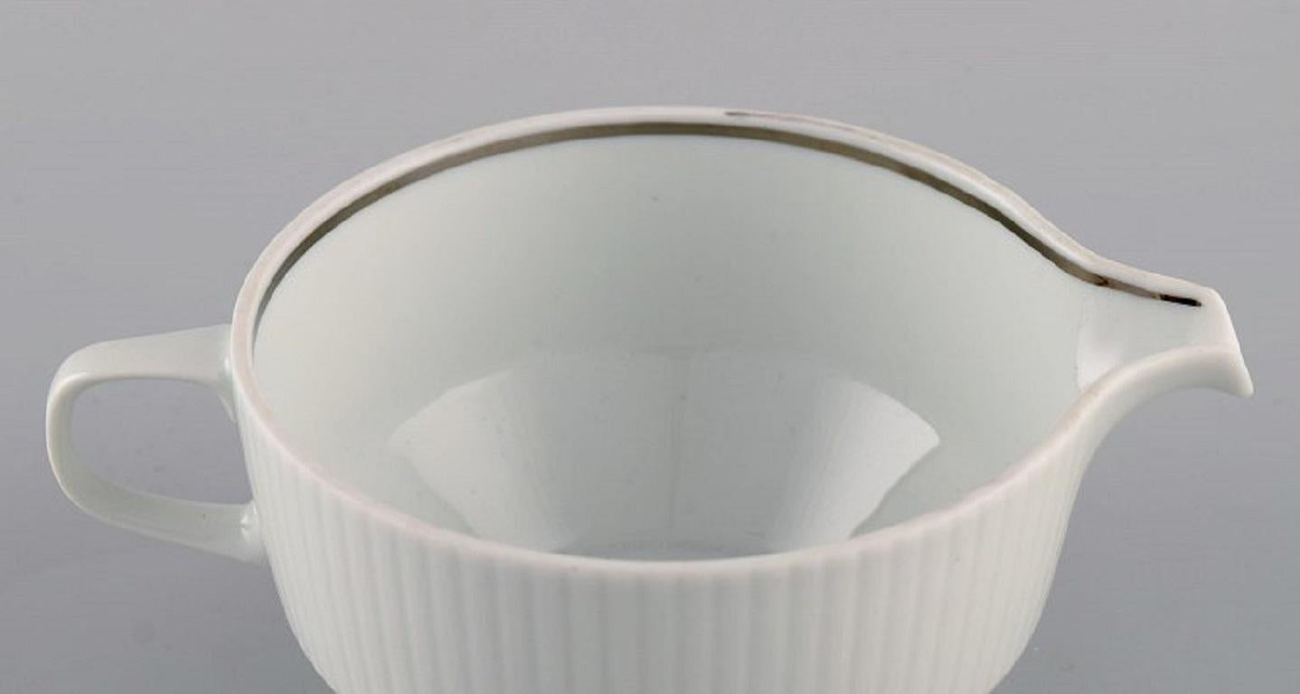 German Tapio Wirkkala for Rosenthal, Rare Modulation Sauce Jug on Stand in Porcelain For Sale