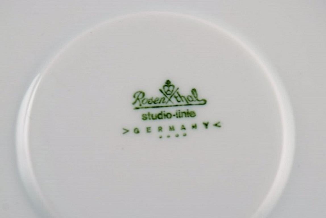 Tapio Wirkkala für Rosenthal, Seltene Modulation-Süßigkeitenkrug auf Ständer aus Porzellan im Zustand „Hervorragend“ im Angebot in Copenhagen, DK