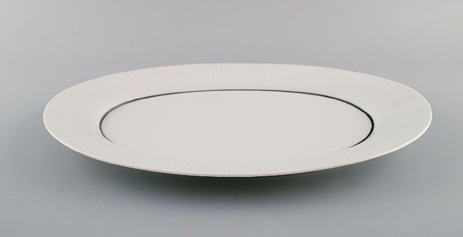 German Tapio Wirkkala for Rosenthal, Rare Modulation Serving Dish in Fluted Porcelain For Sale