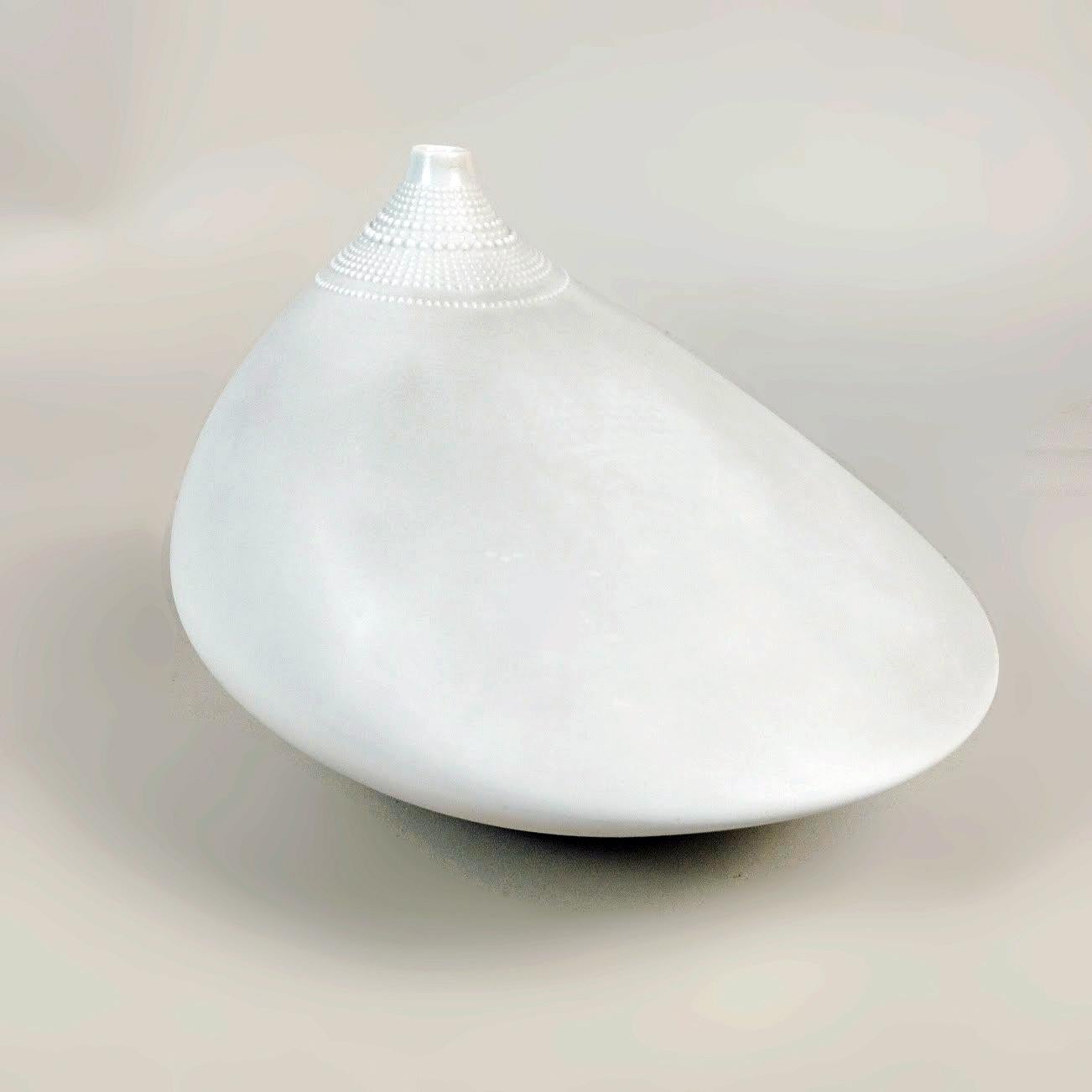 Vase en porcelaine biscuit Tapio Wirkkala pour Rosenthal Studio-Linie Pollo Bon état - En vente à Mexico City, MX